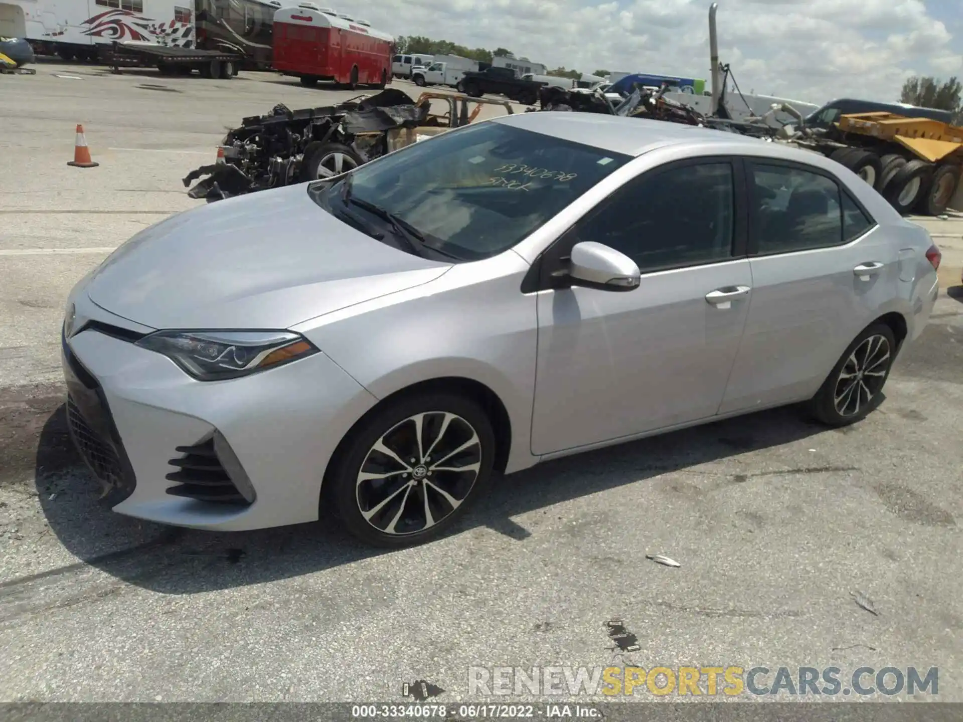 2 Photograph of a damaged car 2T1BURHE9KC210638 TOYOTA COROLLA 2019