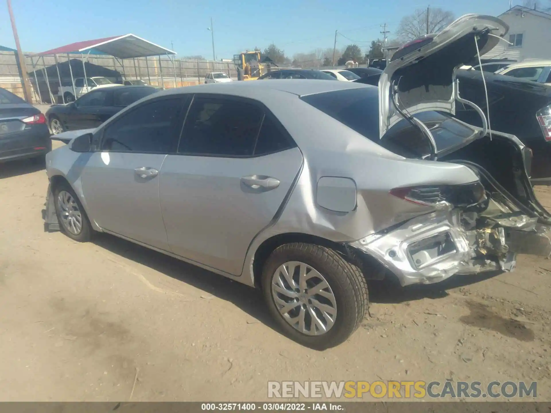 3 Photograph of a damaged car 2T1BURHE9KC210753 TOYOTA COROLLA 2019