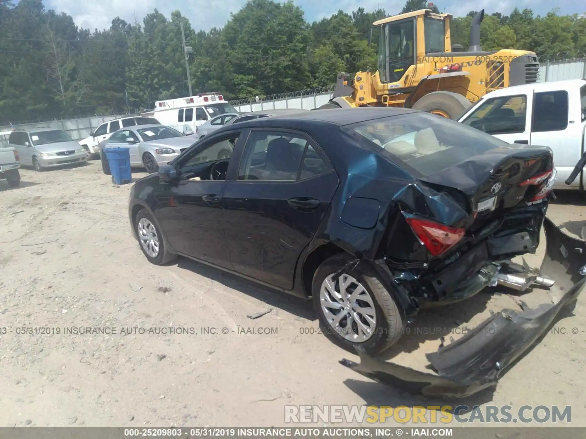 3 Photograph of a damaged car 2T1BURHE9KC211367 TOYOTA COROLLA 2019