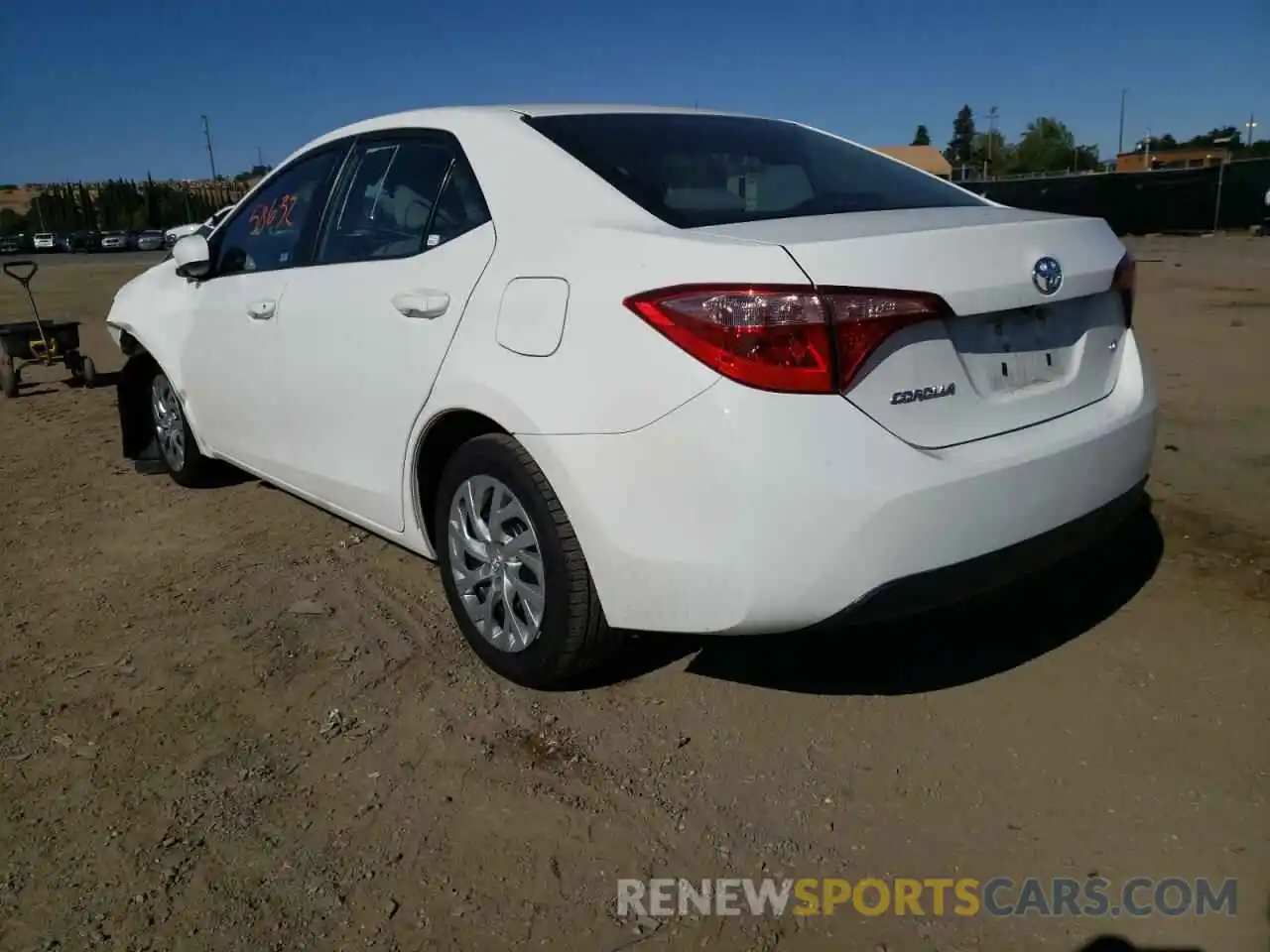 3 Photograph of a damaged car 2T1BURHE9KC211790 TOYOTA COROLLA 2019