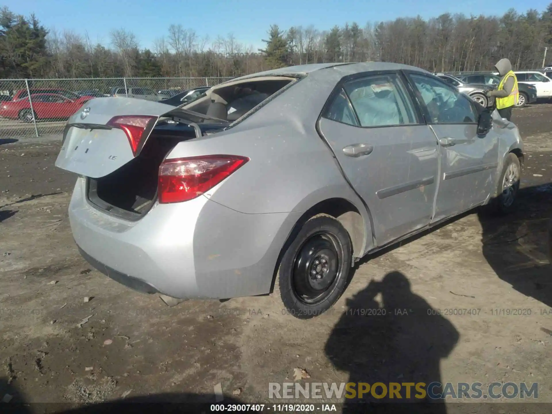 4 Photograph of a damaged car 2T1BURHE9KC212292 TOYOTA COROLLA 2019