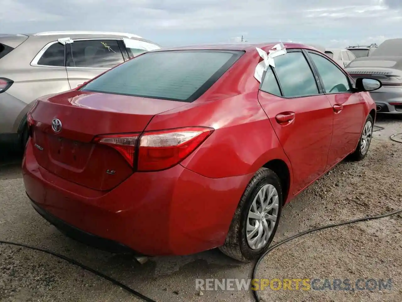 4 Photograph of a damaged car 2T1BURHE9KC212437 TOYOTA COROLLA 2019