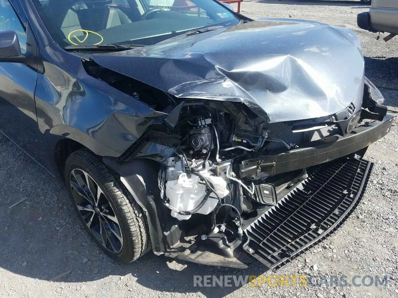 9 Photograph of a damaged car 2T1BURHE9KC212700 TOYOTA COROLLA 2019