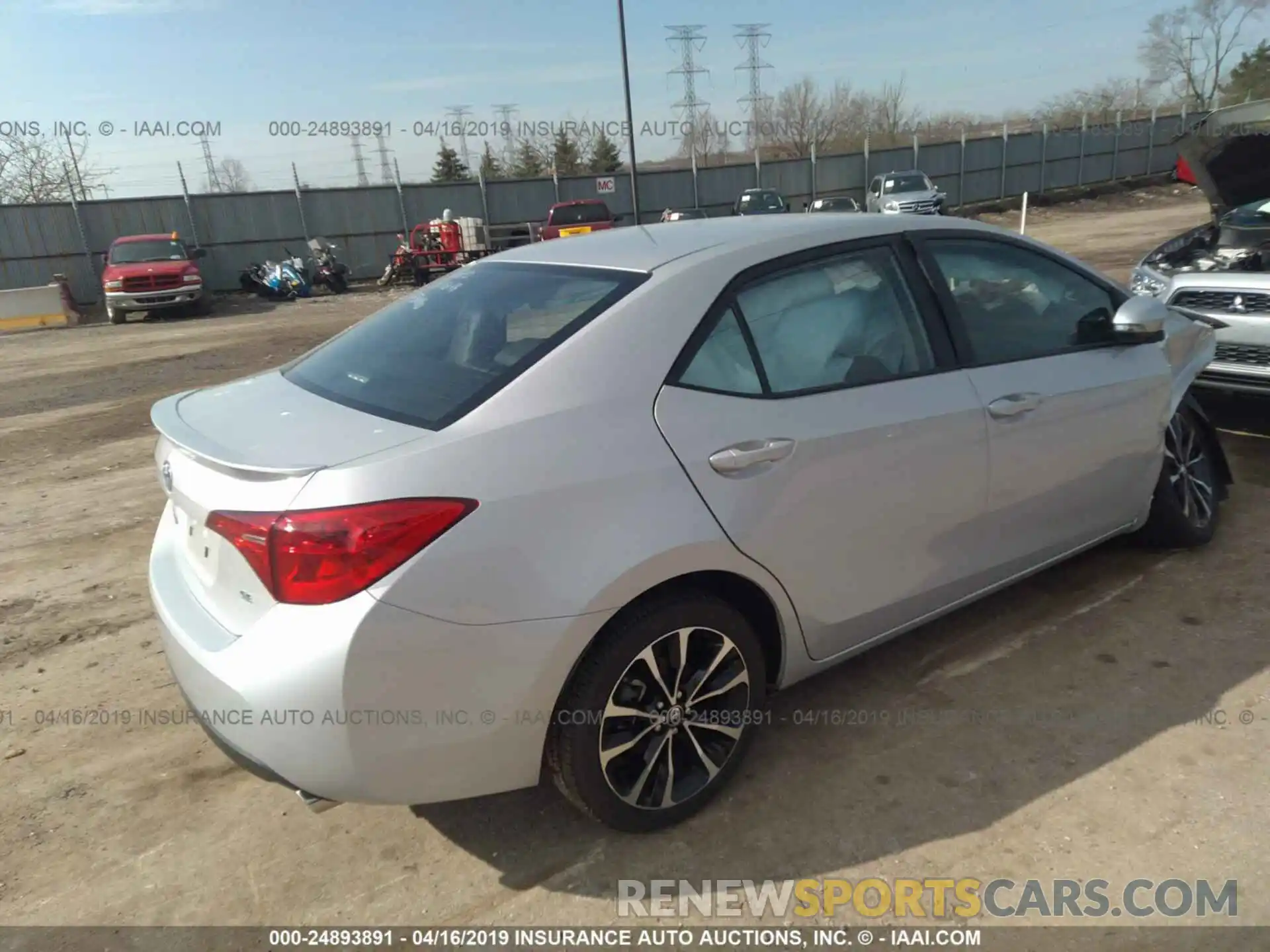 4 Photograph of a damaged car 2T1BURHE9KC213040 TOYOTA COROLLA 2019