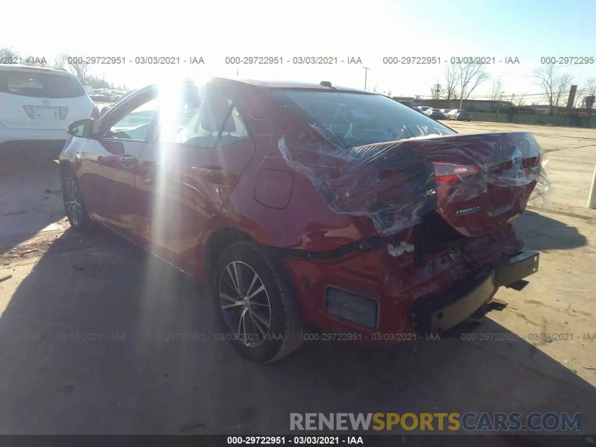 3 Photograph of a damaged car 2T1BURHE9KC213331 TOYOTA COROLLA 2019