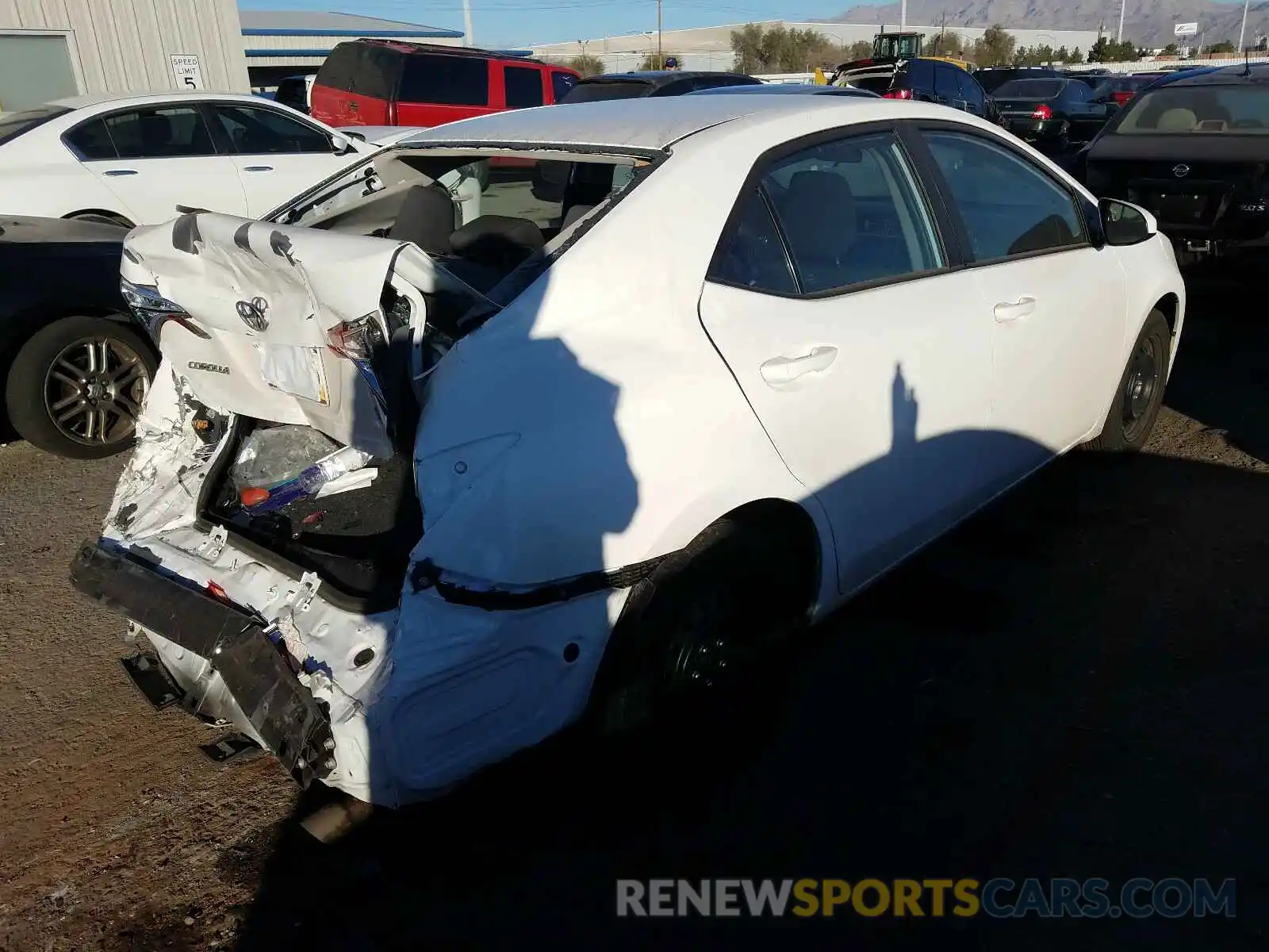 4 Photograph of a damaged car 2T1BURHE9KC213829 TOYOTA COROLLA 2019