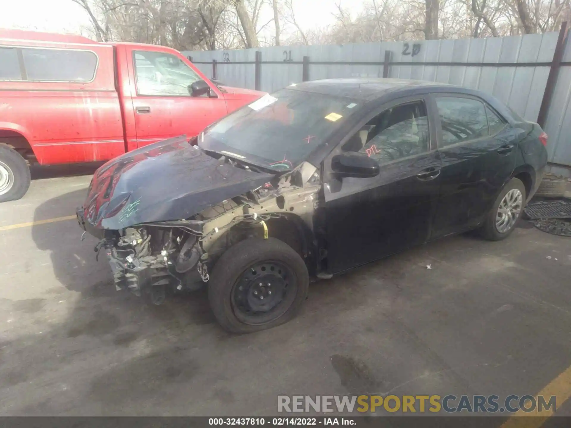 2 Photograph of a damaged car 2T1BURHE9KC214592 TOYOTA COROLLA 2019