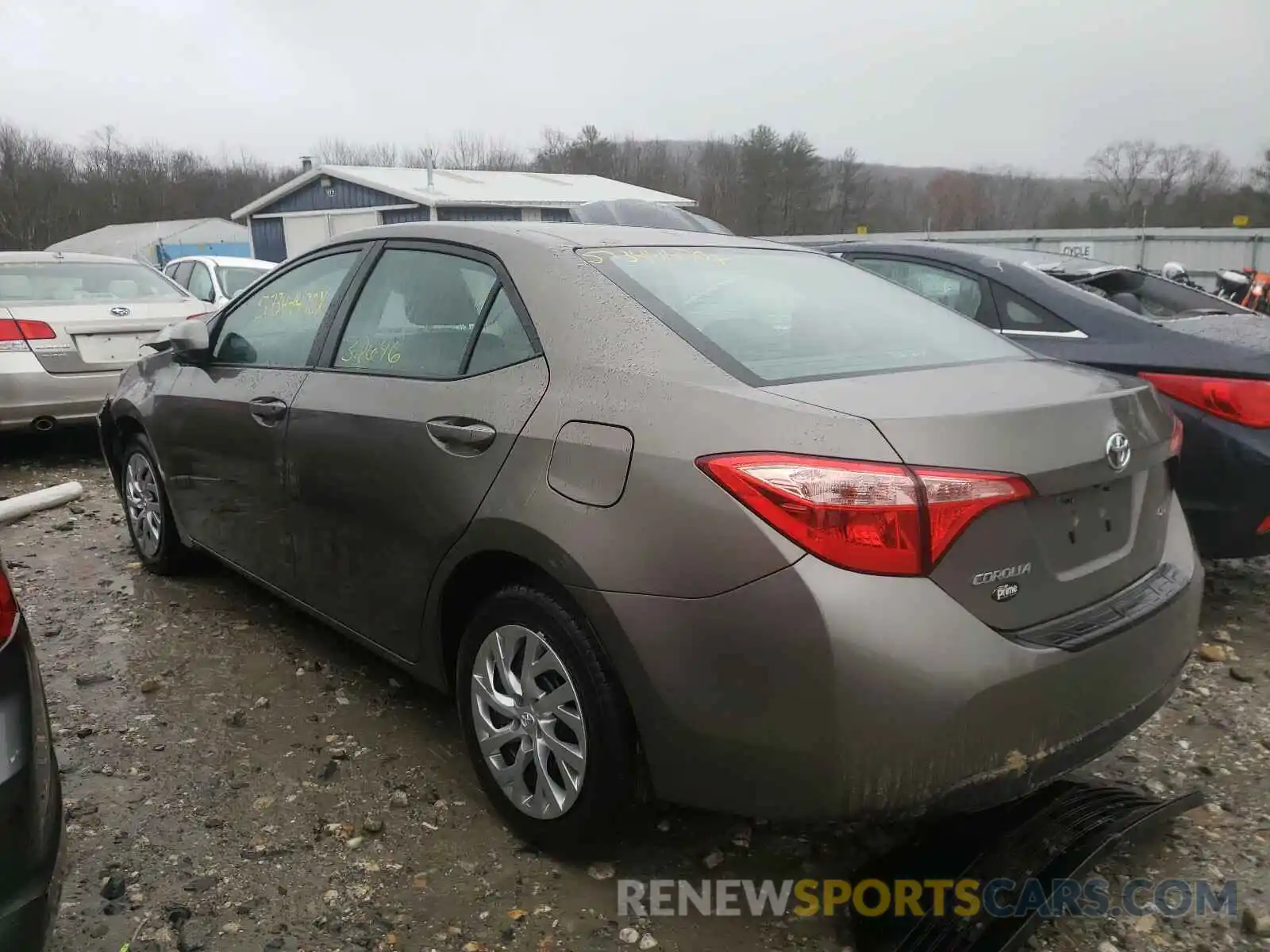 3 Photograph of a damaged car 2T1BURHE9KC214639 TOYOTA COROLLA 2019