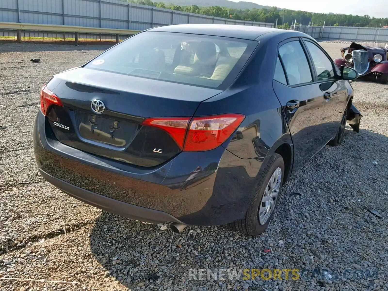 4 Photograph of a damaged car 2T1BURHE9KC214866 TOYOTA COROLLA 2019