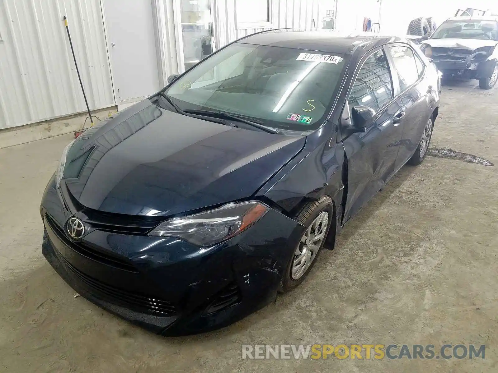 2 Photograph of a damaged car 2T1BURHE9KC215175 TOYOTA COROLLA 2019