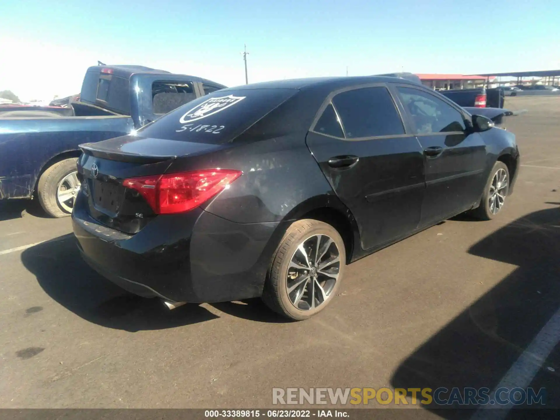 4 Photograph of a damaged car 2T1BURHE9KC215192 TOYOTA COROLLA 2019