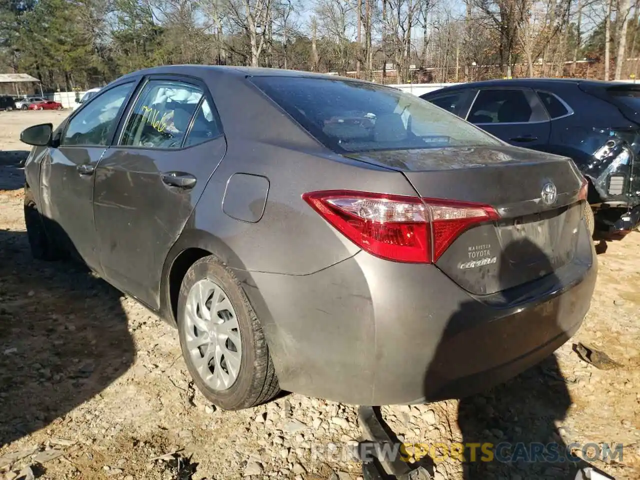 3 Photograph of a damaged car 2T1BURHE9KC216293 TOYOTA COROLLA 2019