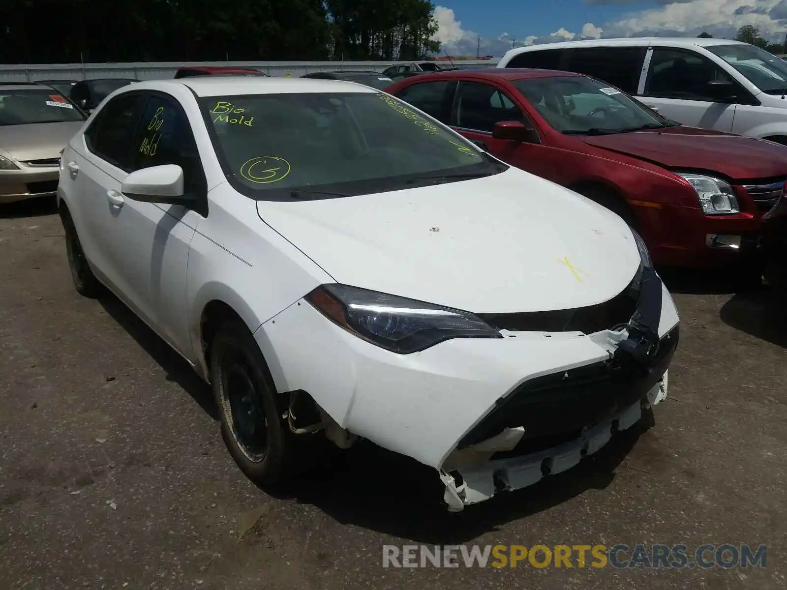 1 Photograph of a damaged car 2T1BURHE9KC216889 TOYOTA COROLLA 2019