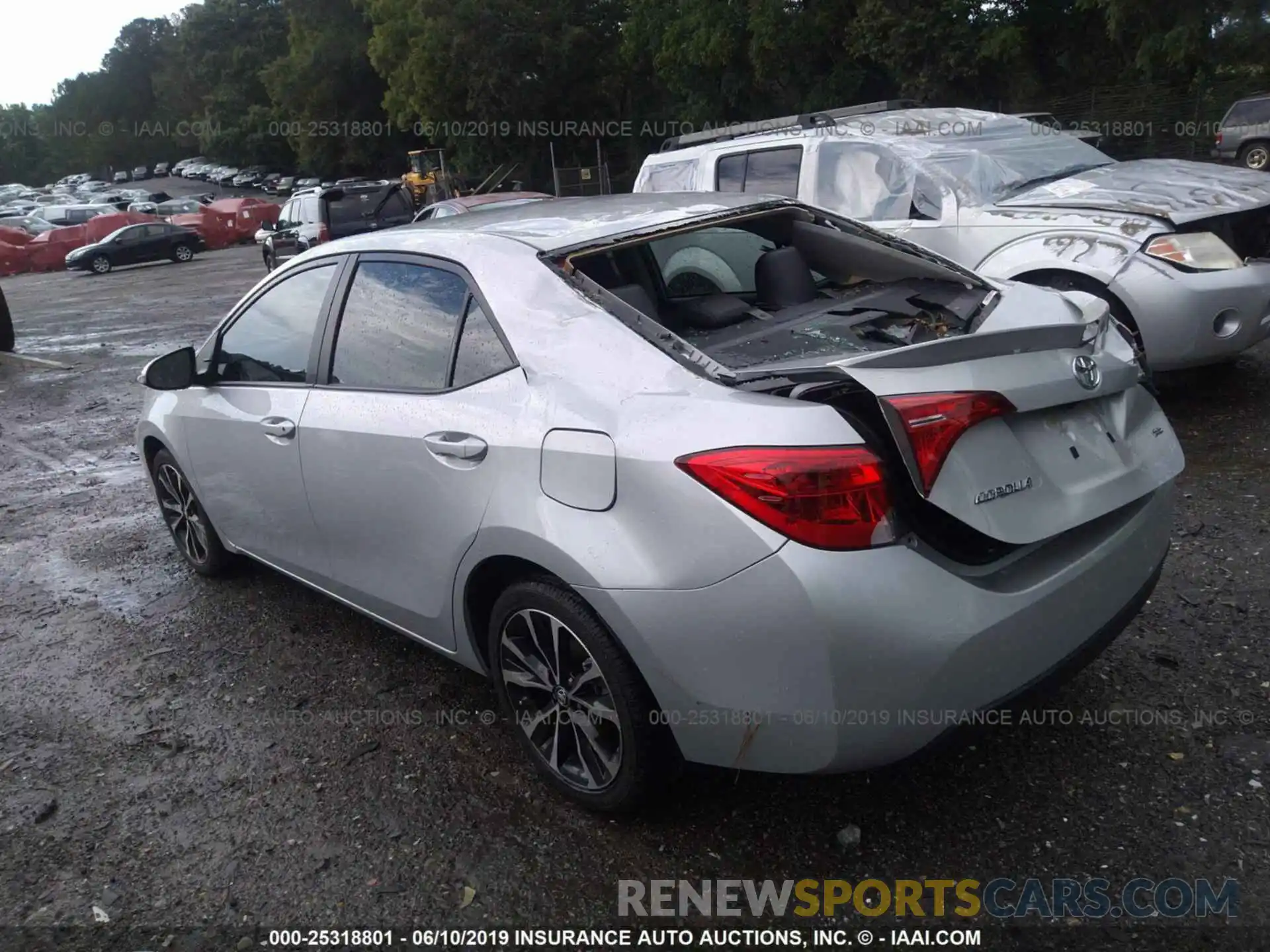 3 Photograph of a damaged car 2T1BURHE9KC217685 TOYOTA COROLLA 2019