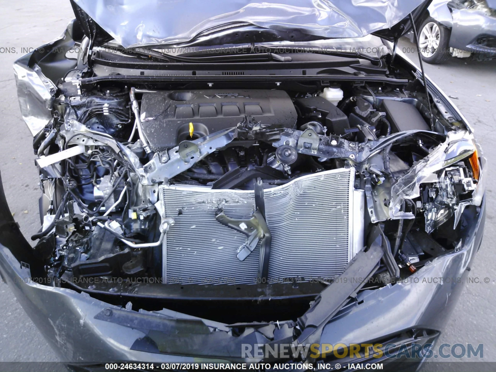 10 Photograph of a damaged car 2T1BURHE9KC217864 TOYOTA COROLLA 2019