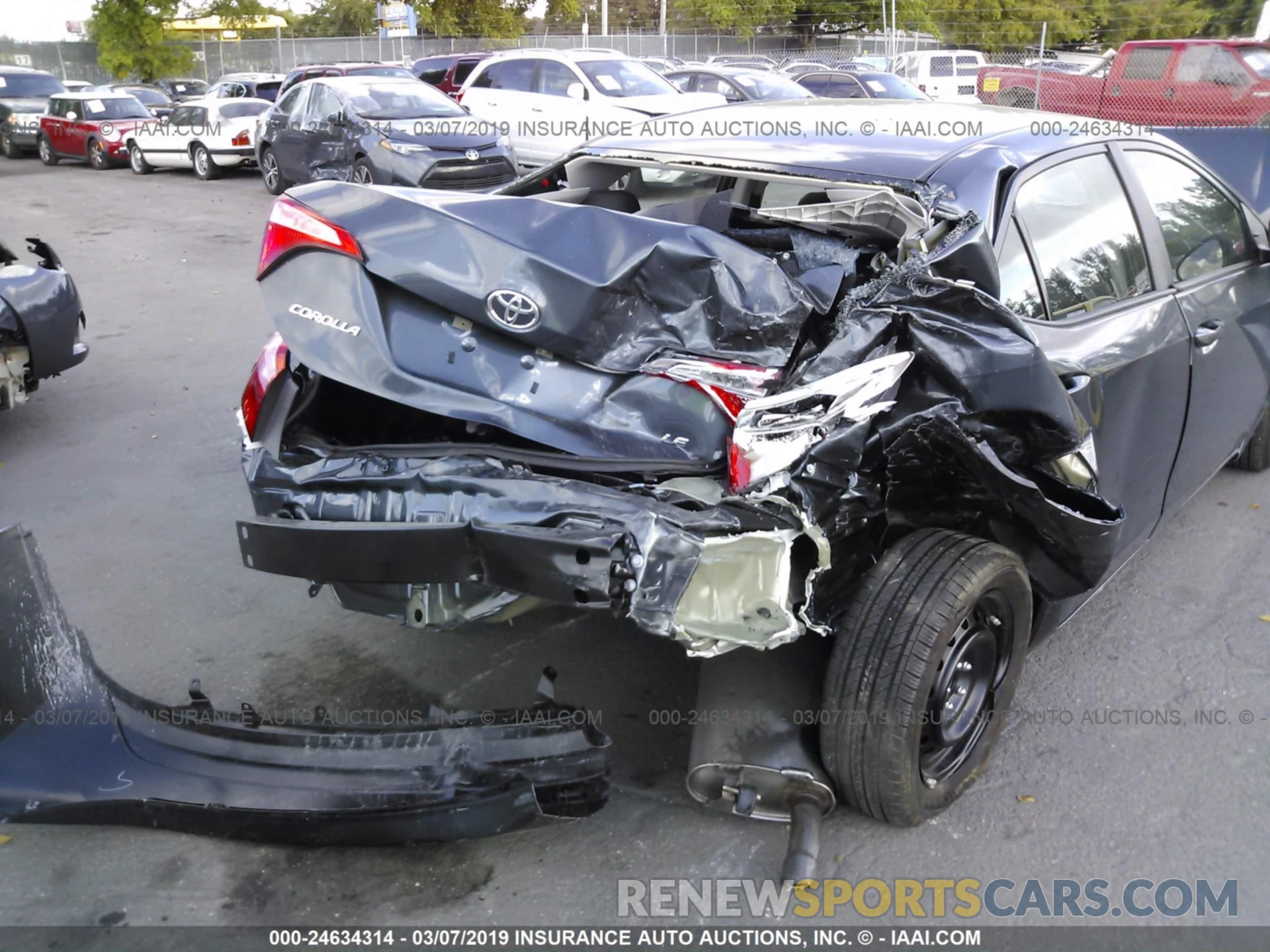 6 Photograph of a damaged car 2T1BURHE9KC217864 TOYOTA COROLLA 2019