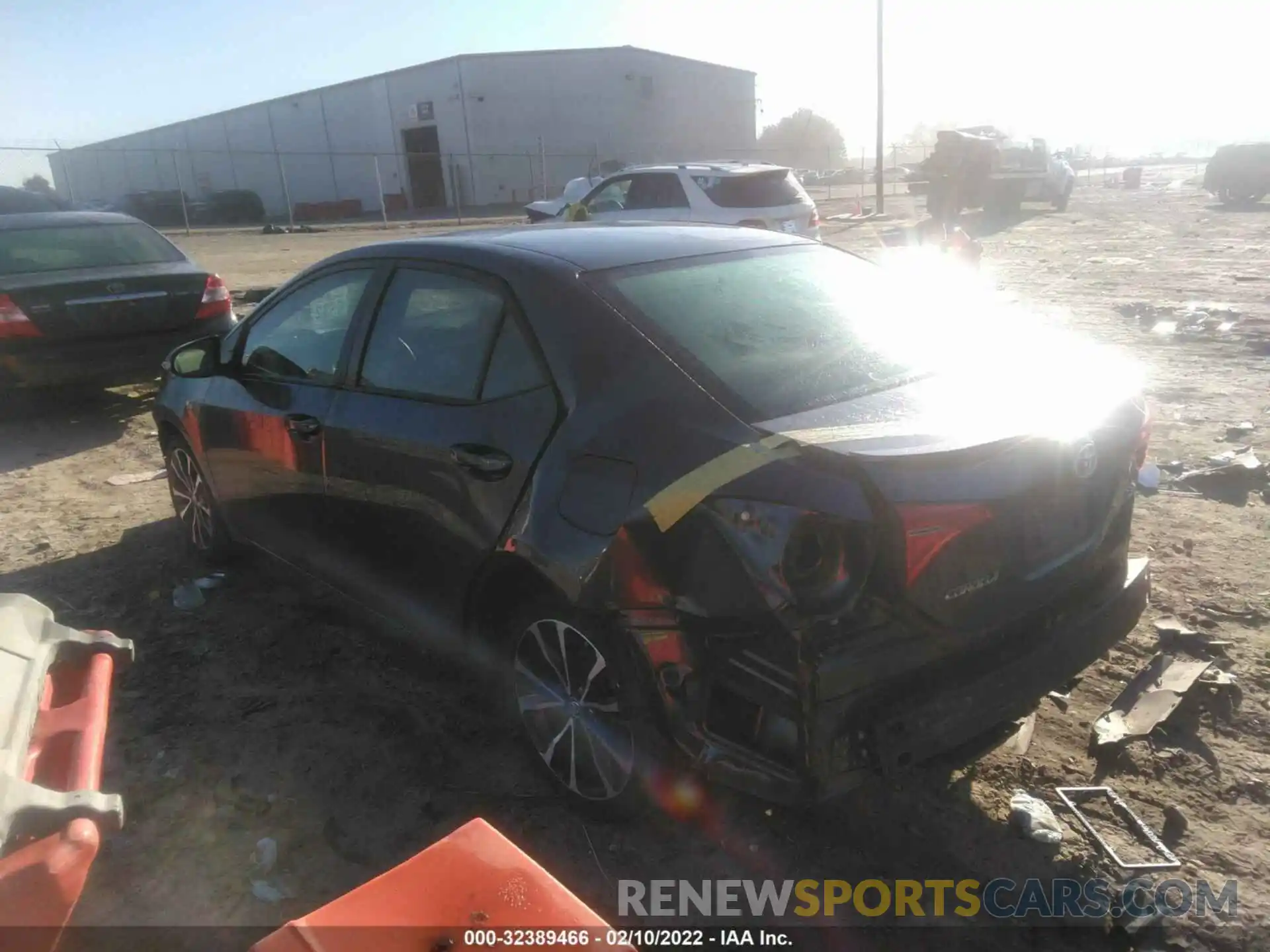 3 Photograph of a damaged car 2T1BURHE9KC218481 TOYOTA COROLLA 2019