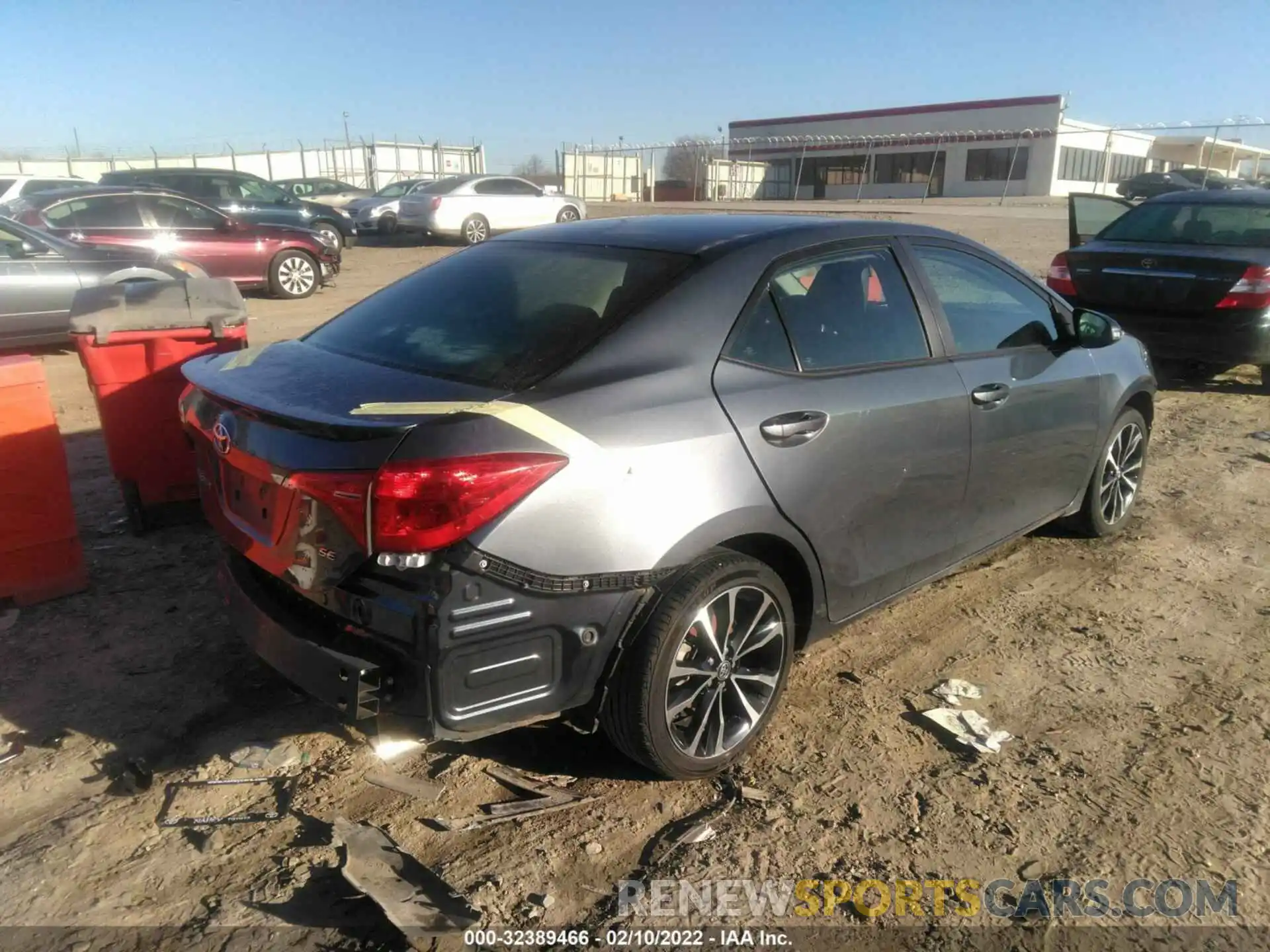 4 Photograph of a damaged car 2T1BURHE9KC218481 TOYOTA COROLLA 2019