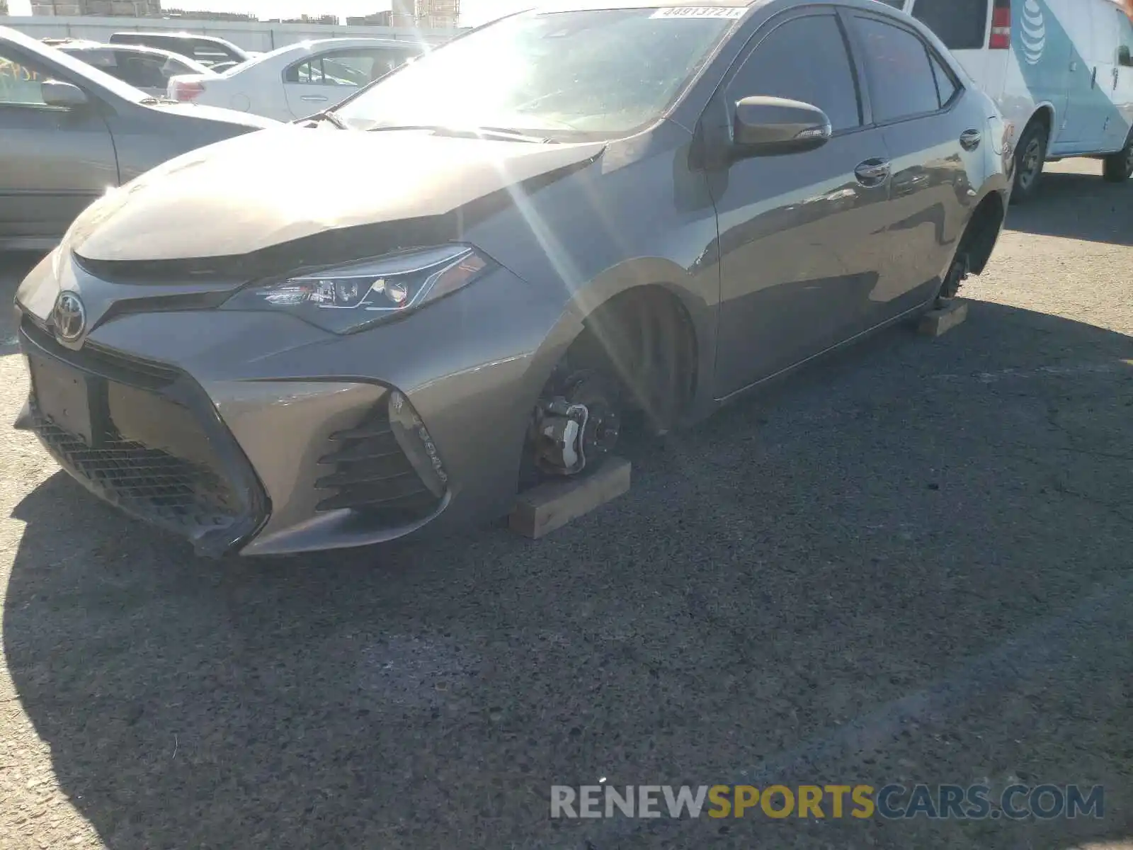 9 Photograph of a damaged car 2T1BURHE9KC219291 TOYOTA COROLLA 2019