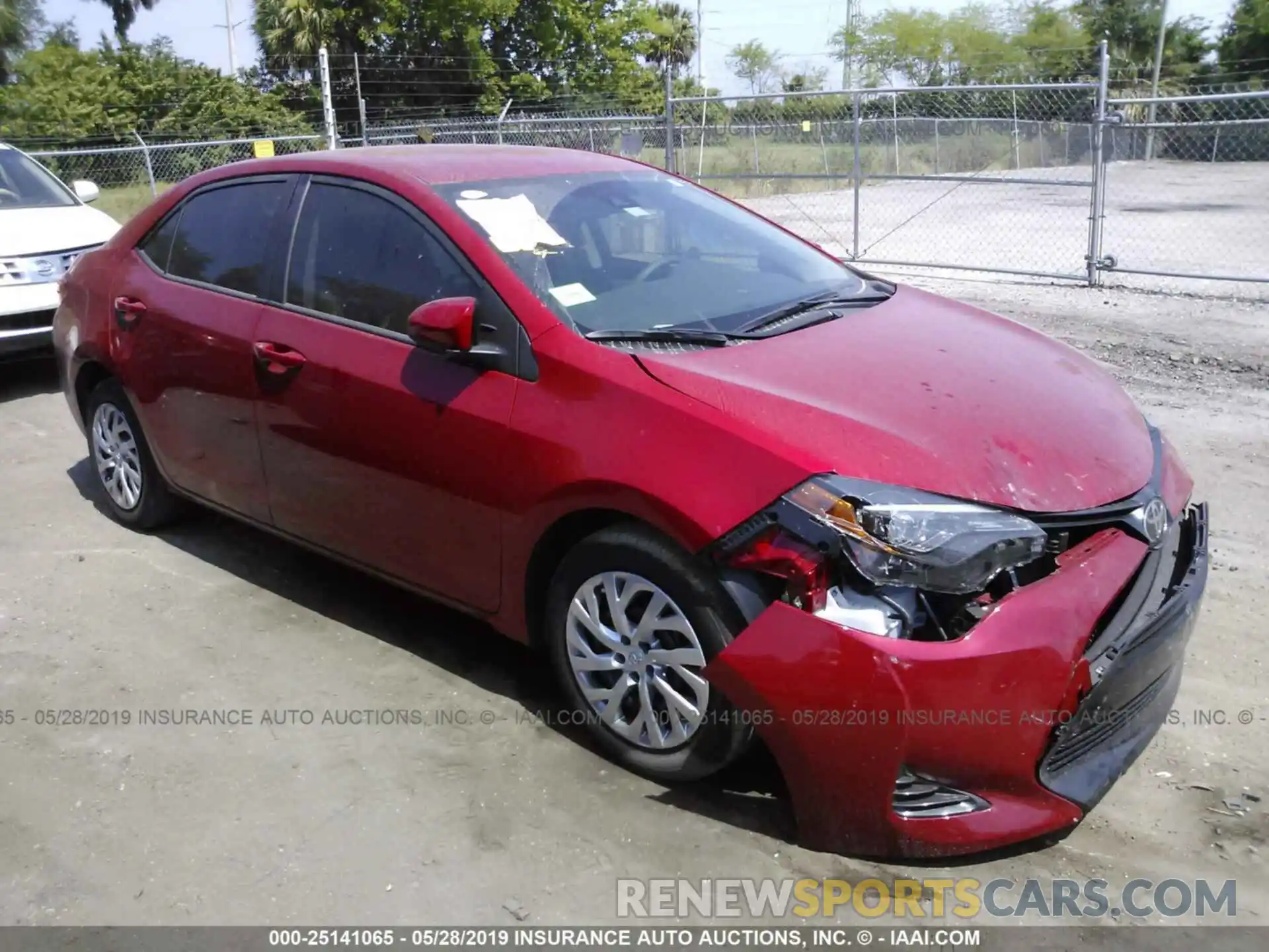 1 Photograph of a damaged car 2T1BURHE9KC219971 TOYOTA COROLLA 2019