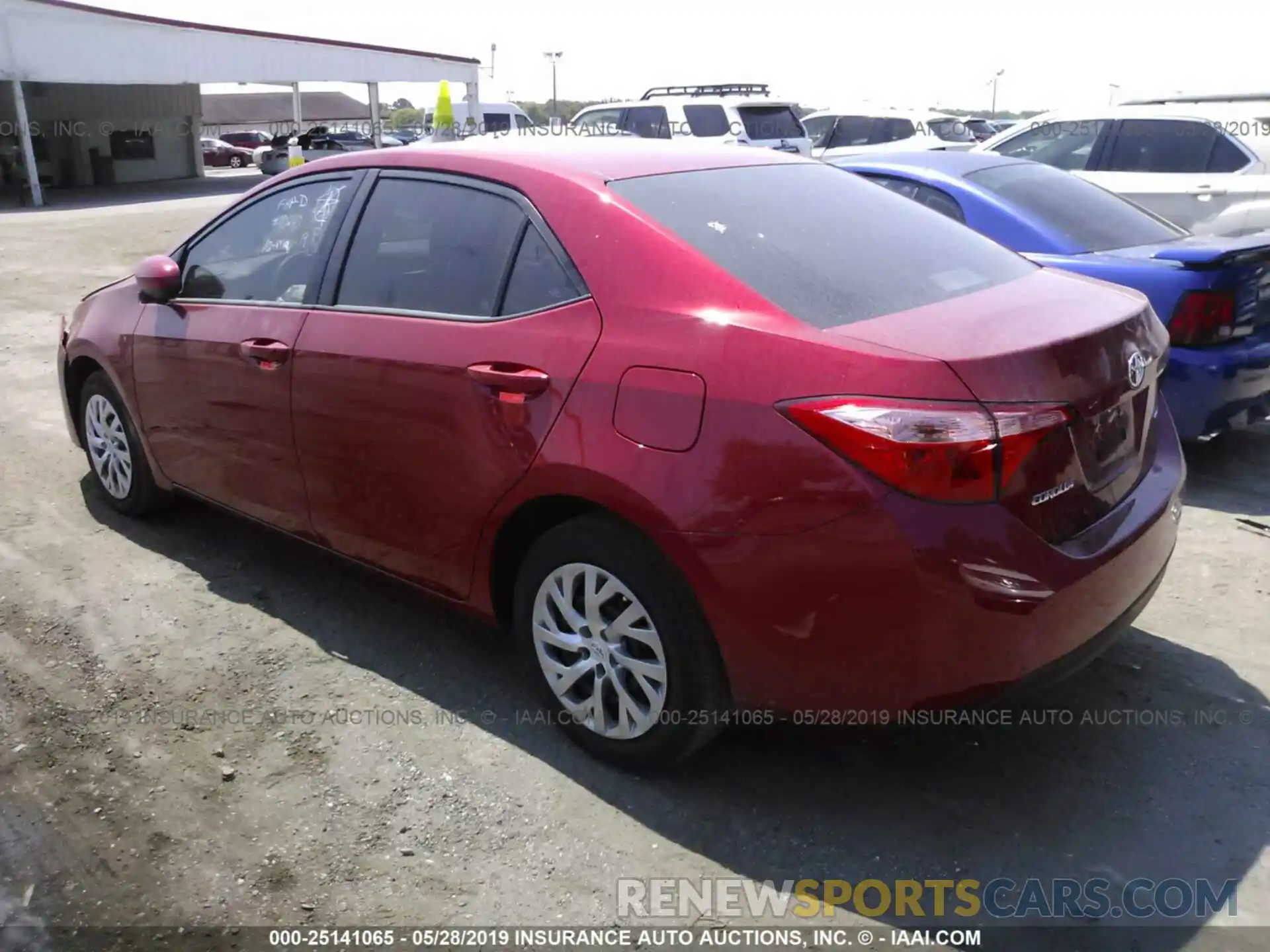 3 Photograph of a damaged car 2T1BURHE9KC219971 TOYOTA COROLLA 2019