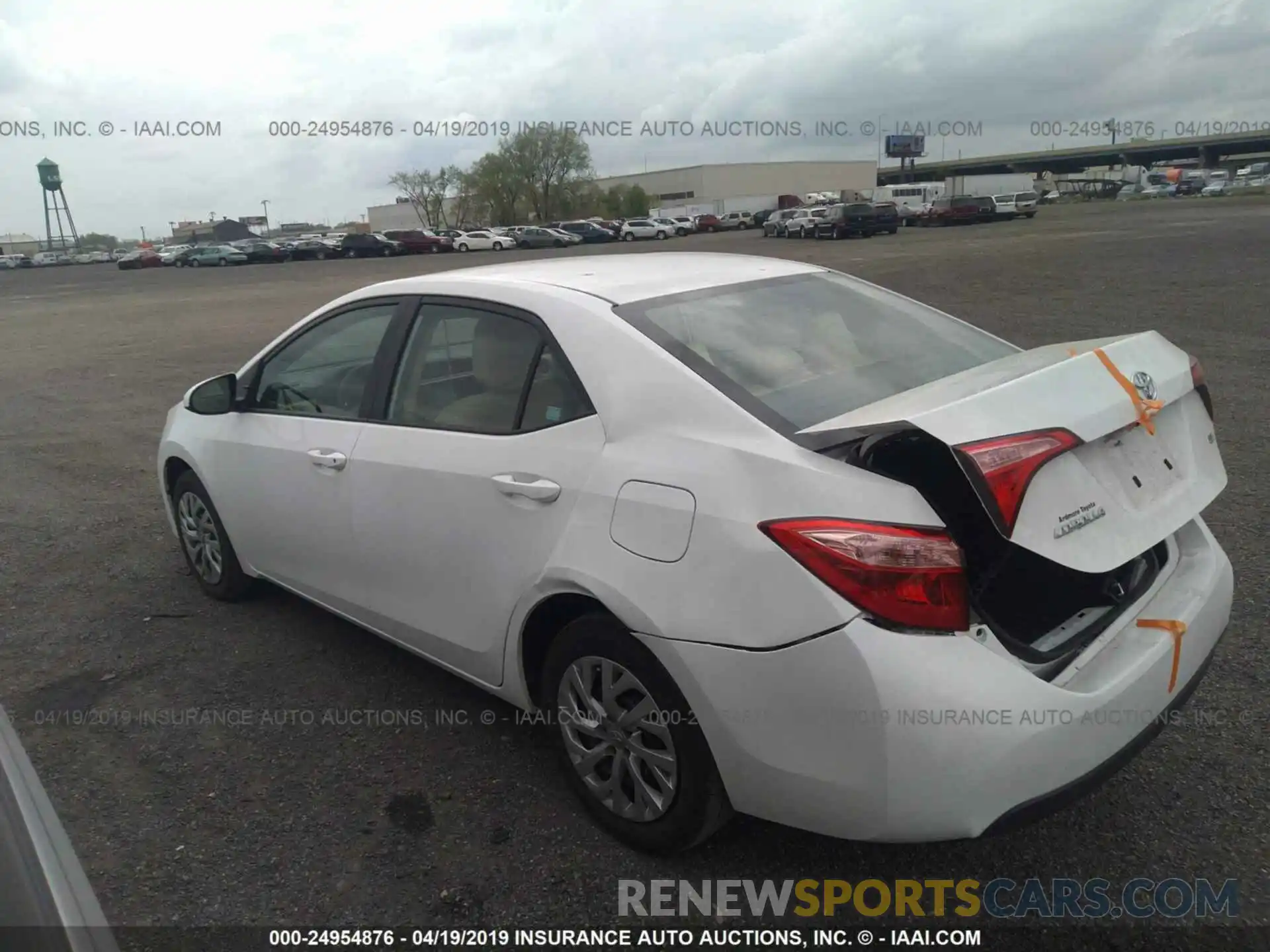 3 Photograph of a damaged car 2T1BURHE9KC220389 TOYOTA COROLLA 2019