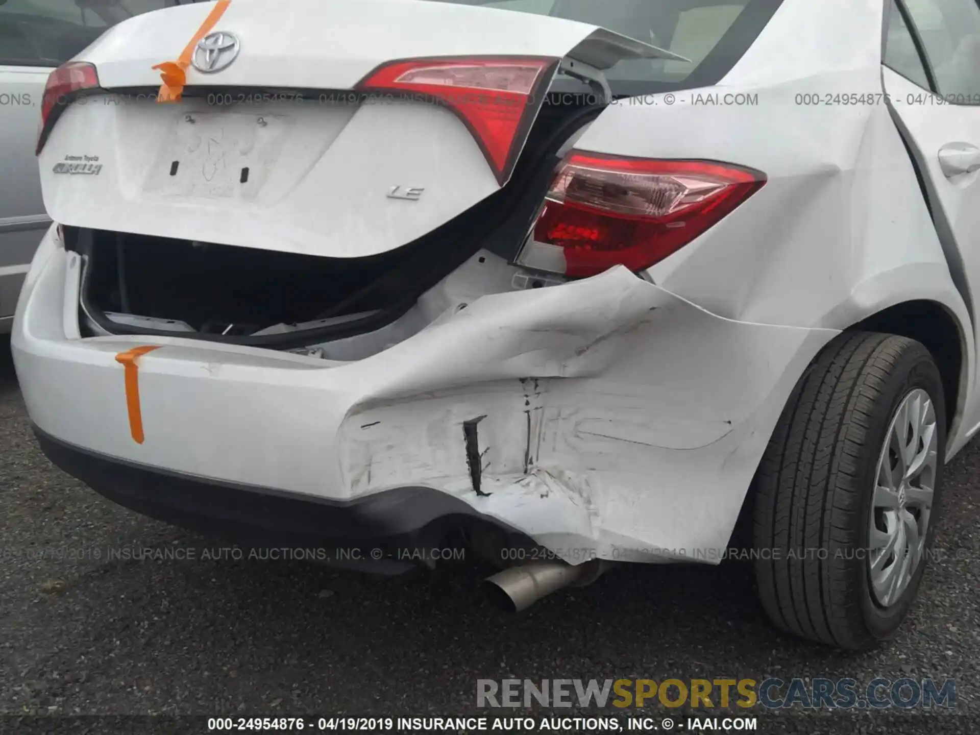 6 Photograph of a damaged car 2T1BURHE9KC220389 TOYOTA COROLLA 2019