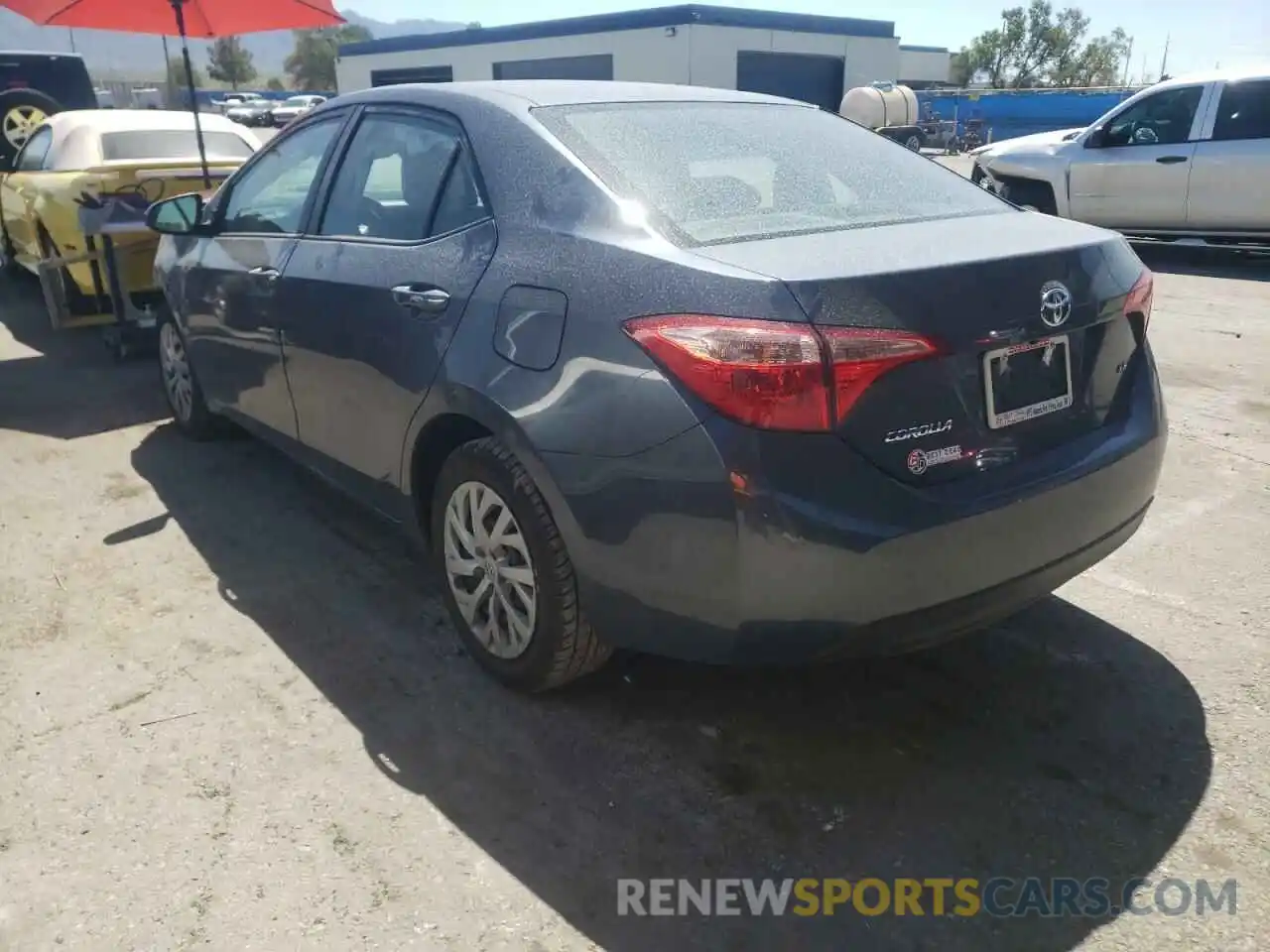 3 Photograph of a damaged car 2T1BURHE9KC221249 TOYOTA COROLLA 2019