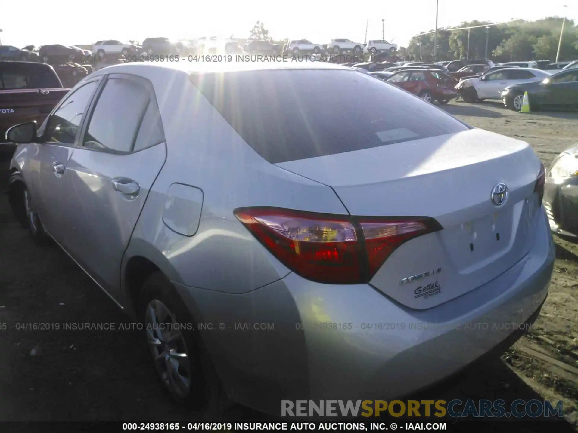 3 Photograph of a damaged car 2T1BURHE9KC222322 TOYOTA COROLLA 2019