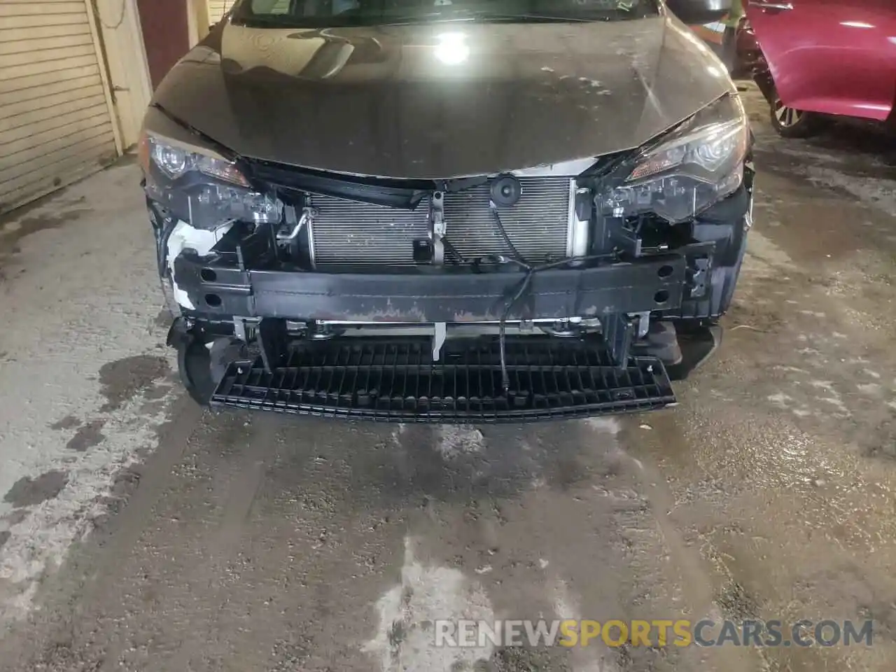 9 Photograph of a damaged car 2T1BURHE9KC224619 TOYOTA COROLLA 2019