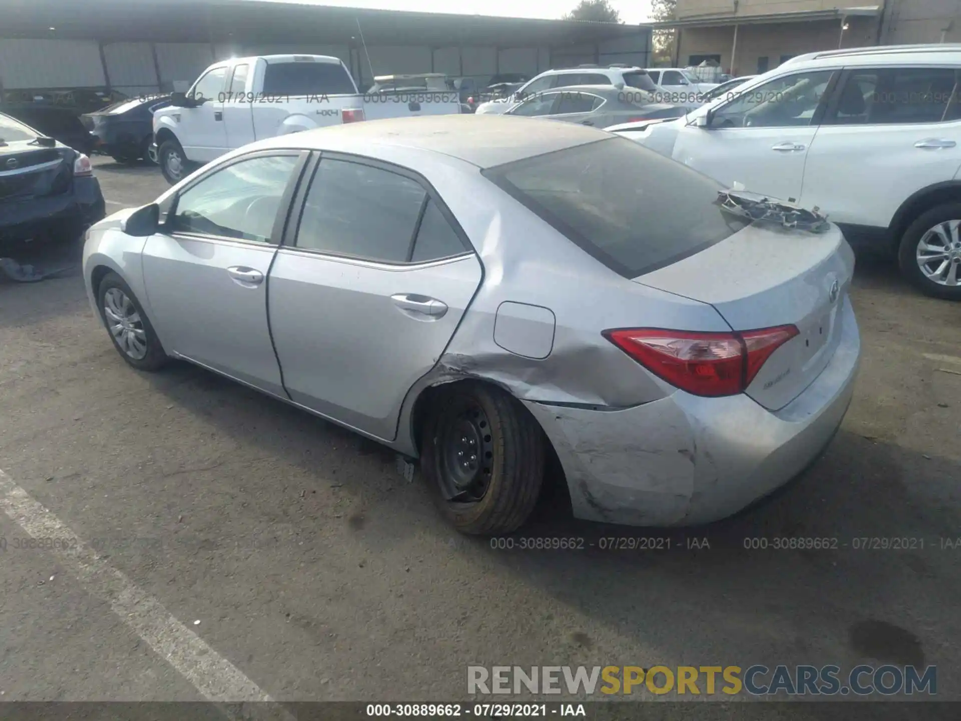 3 Photograph of a damaged car 2T1BURHE9KC224720 TOYOTA COROLLA 2019