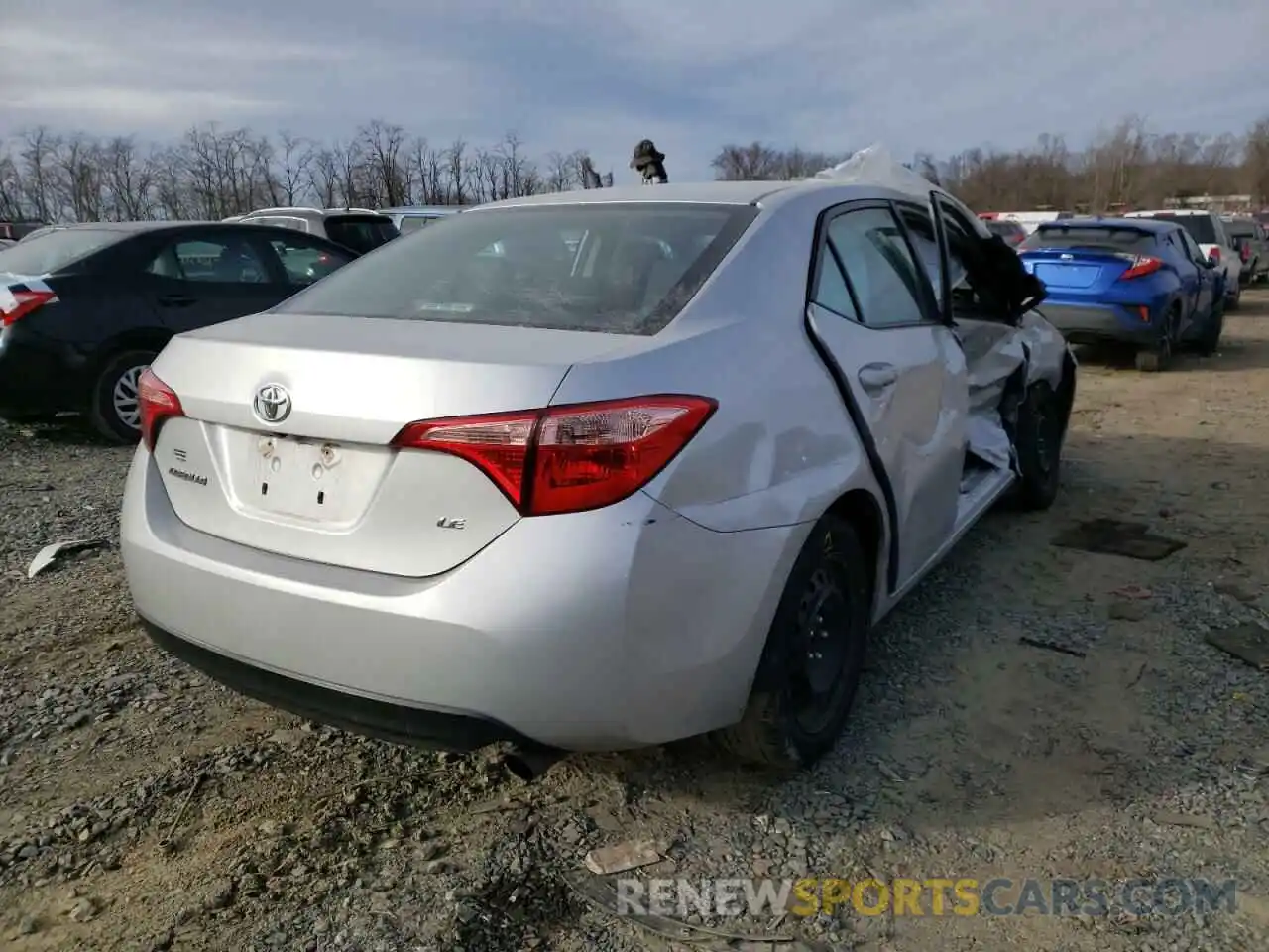 4 Photograph of a damaged car 2T1BURHE9KC225379 TOYOTA COROLLA 2019