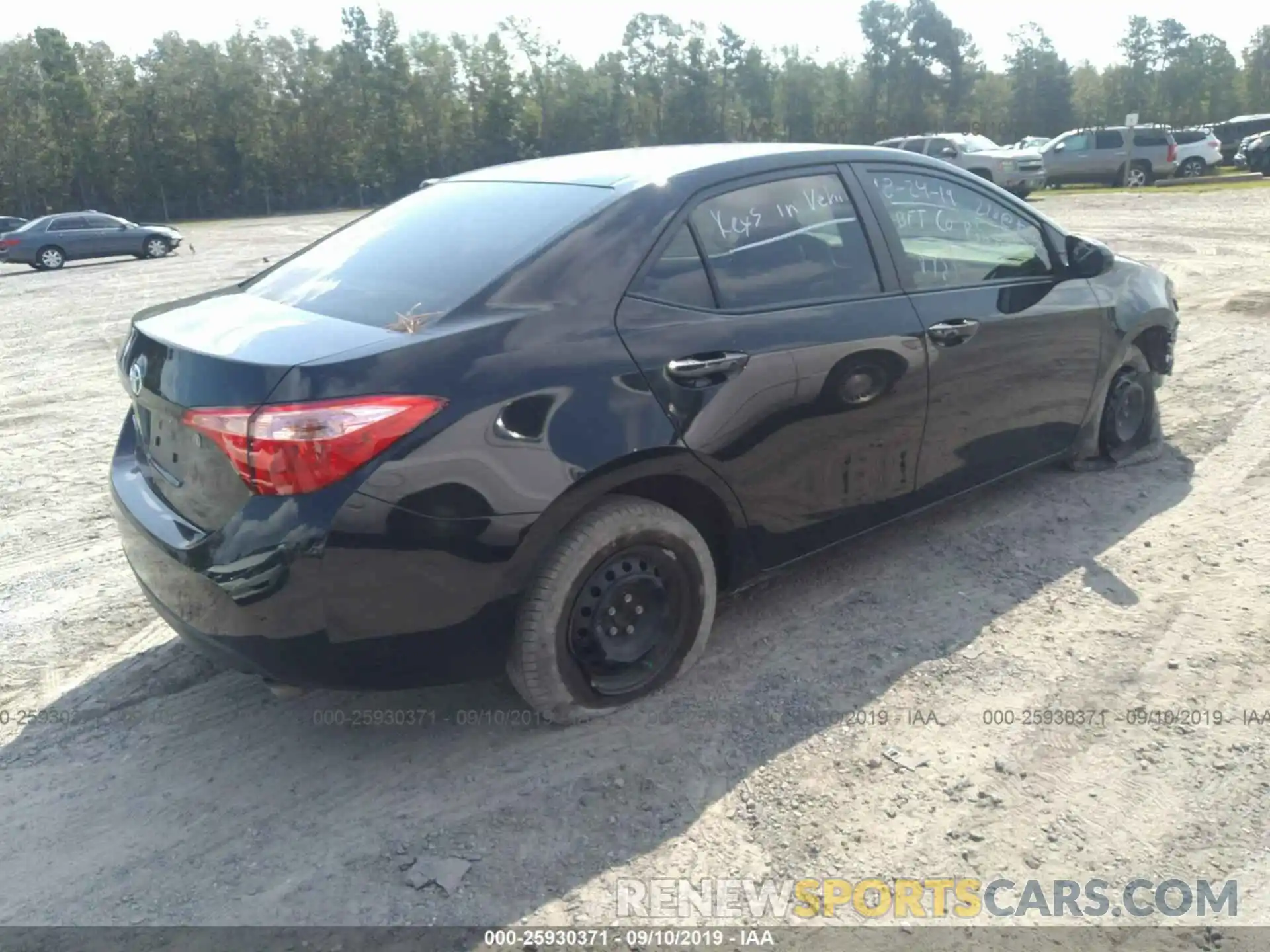 3 Photograph of a damaged car 2T1BURHE9KC225799 TOYOTA COROLLA 2019