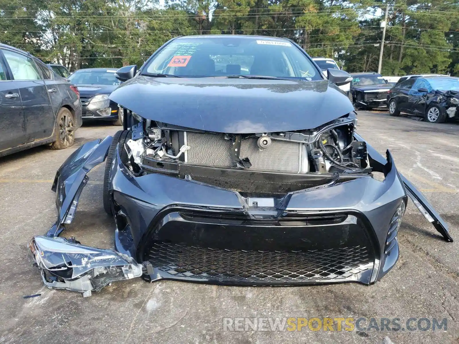 9 Photograph of a damaged car 2T1BURHE9KC225852 TOYOTA COROLLA 2019