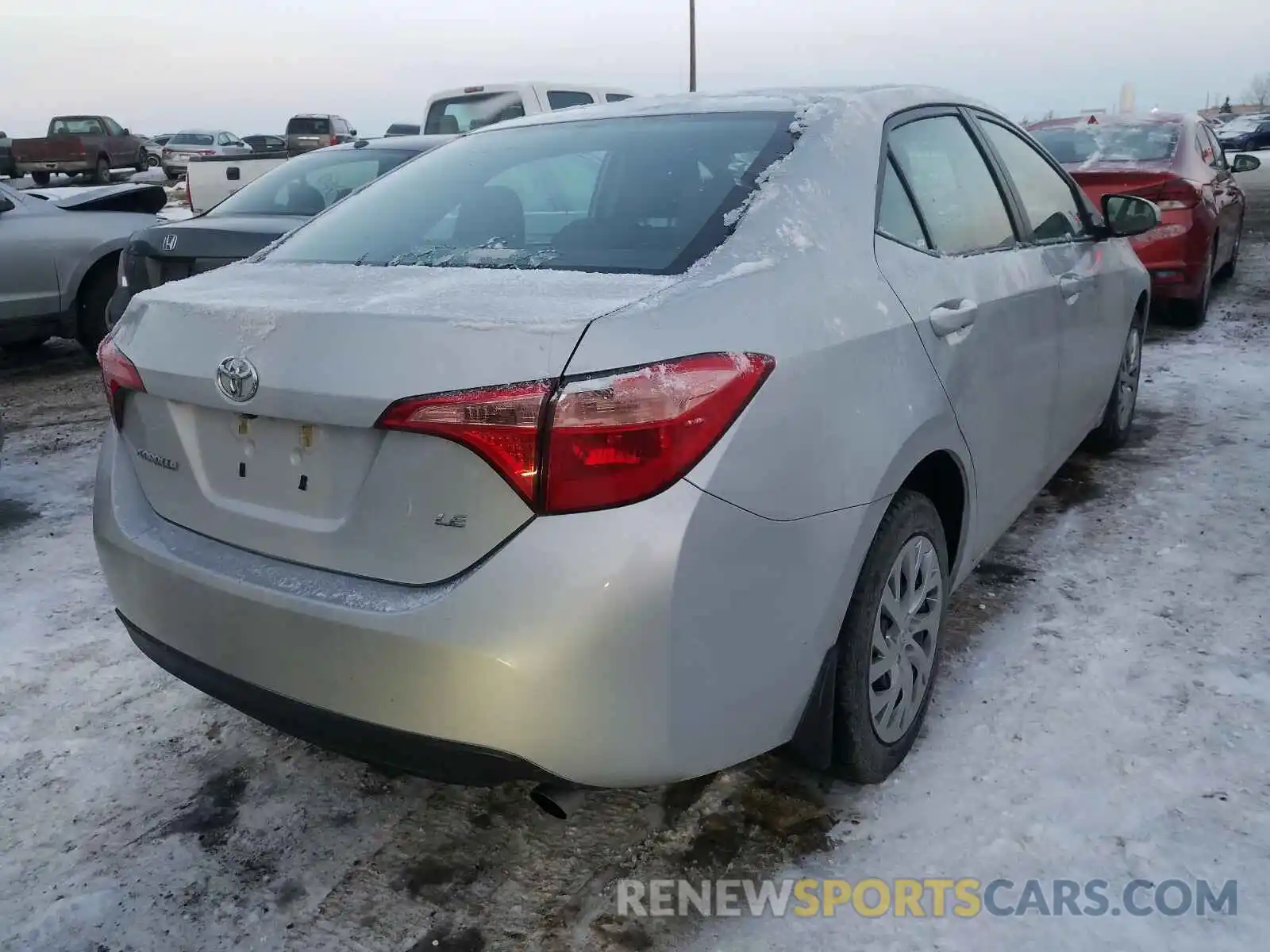 4 Photograph of a damaged car 2T1BURHE9KC225902 TOYOTA COROLLA 2019