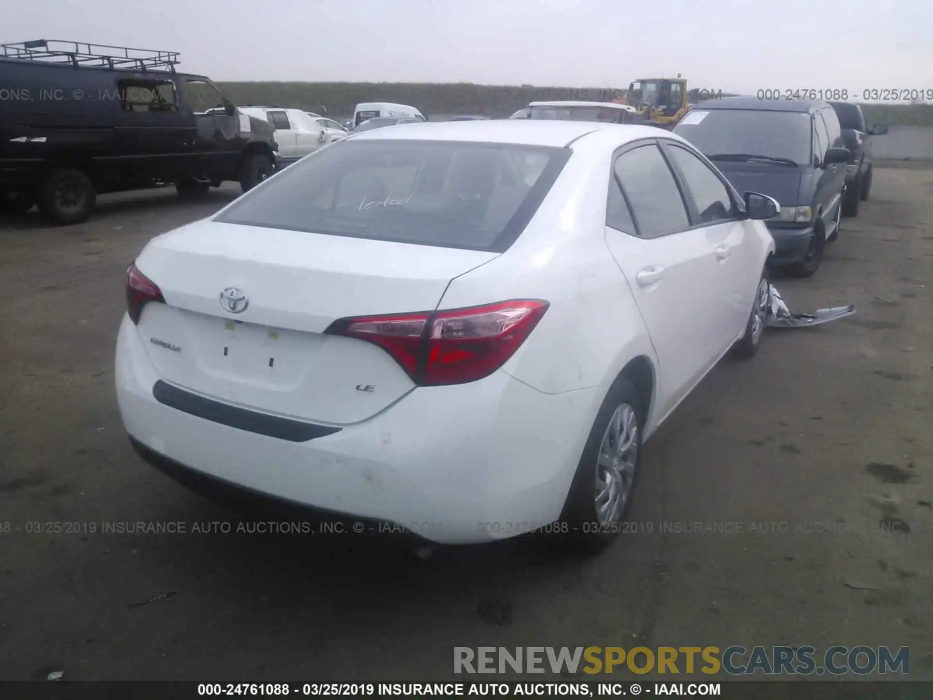 4 Photograph of a damaged car 2T1BURHE9KC226158 TOYOTA COROLLA 2019