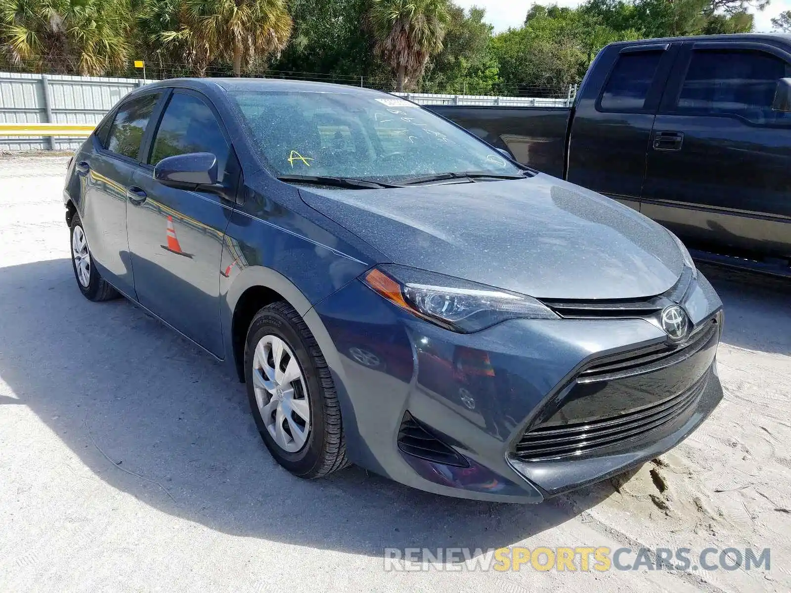 1 Photograph of a damaged car 2T1BURHE9KC226290 TOYOTA COROLLA 2019