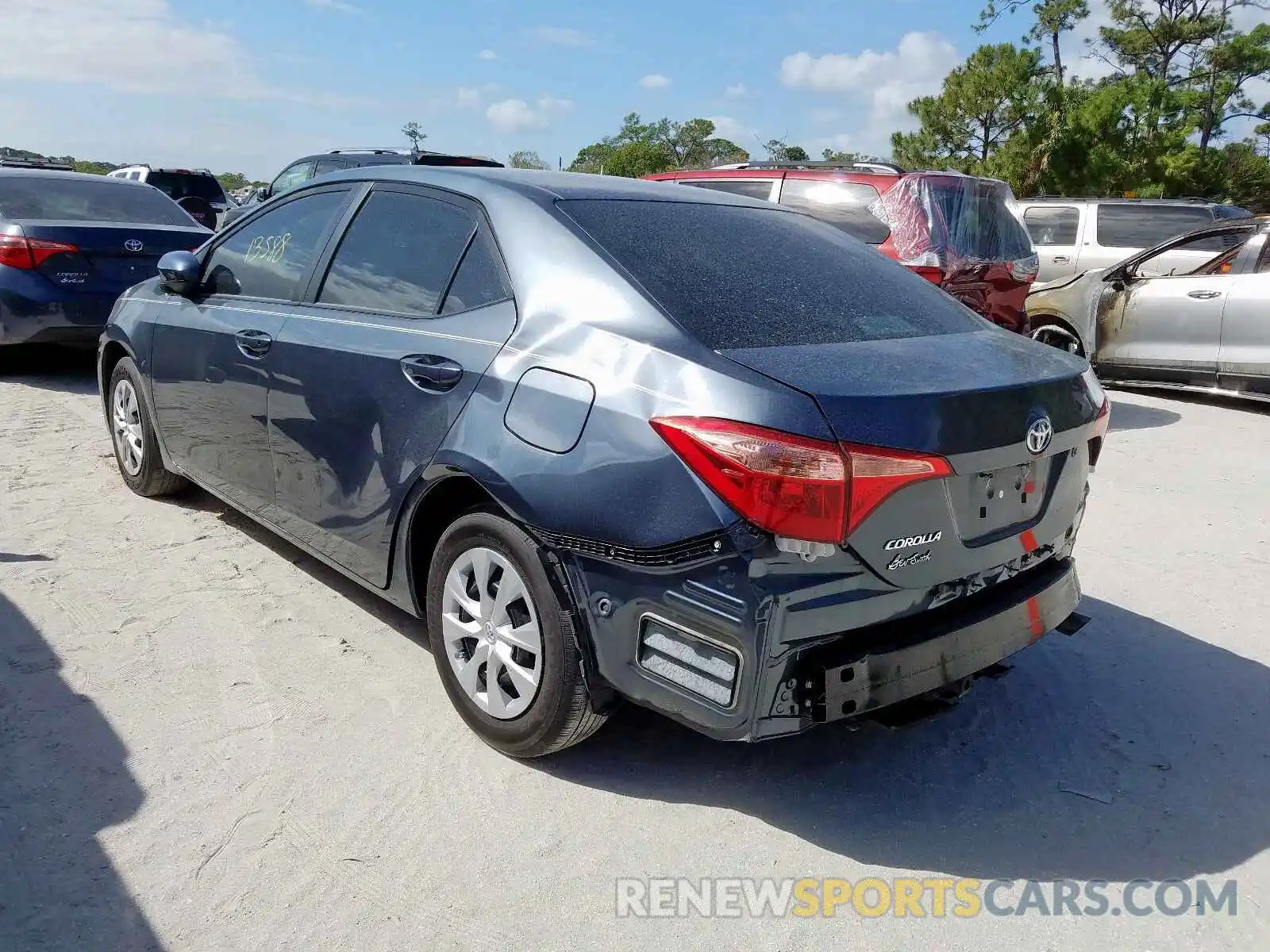 3 Photograph of a damaged car 2T1BURHE9KC226290 TOYOTA COROLLA 2019