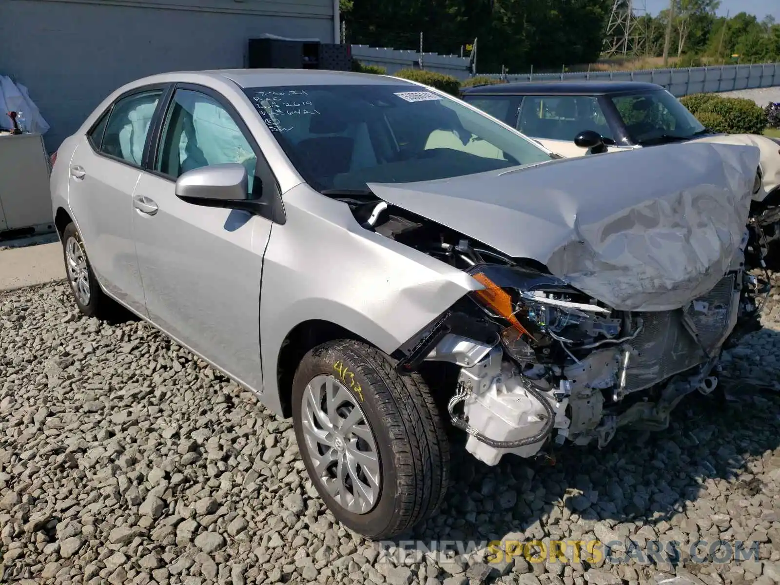 1 Photograph of a damaged car 2T1BURHE9KC226421 TOYOTA COROLLA 2019