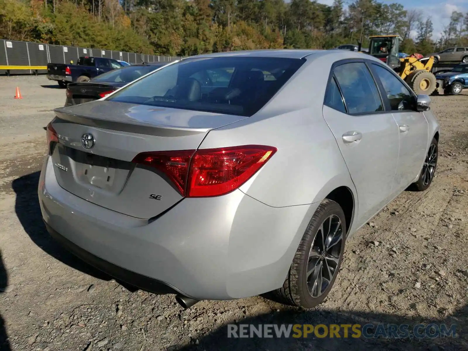 4 Photograph of a damaged car 2T1BURHE9KC226905 TOYOTA COROLLA 2019