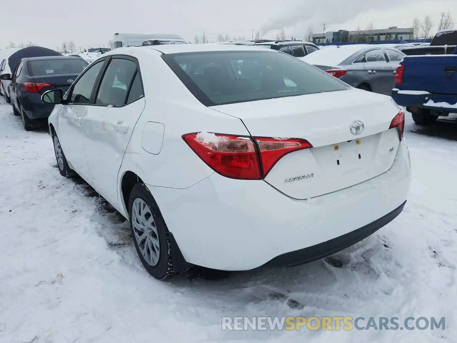 3 Photograph of a damaged car 2T1BURHE9KC228119 TOYOTA COROLLA 2019