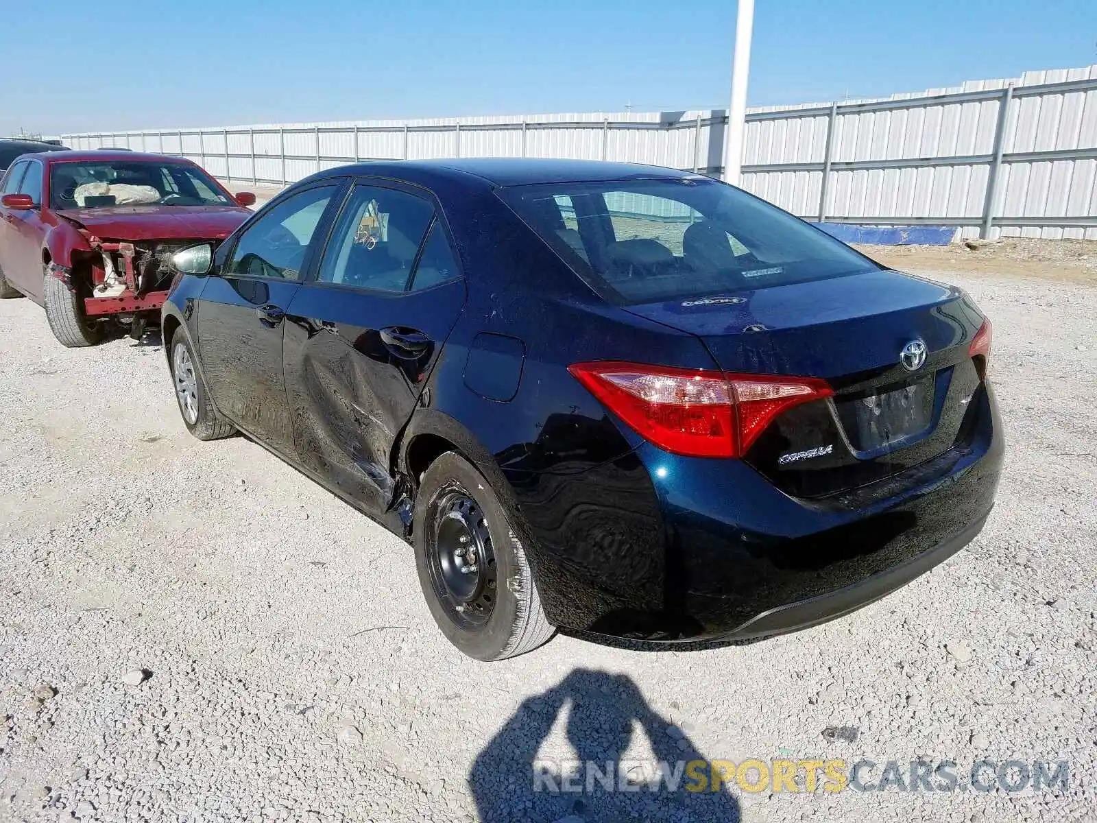 3 Photograph of a damaged car 2T1BURHE9KC228928 TOYOTA COROLLA 2019