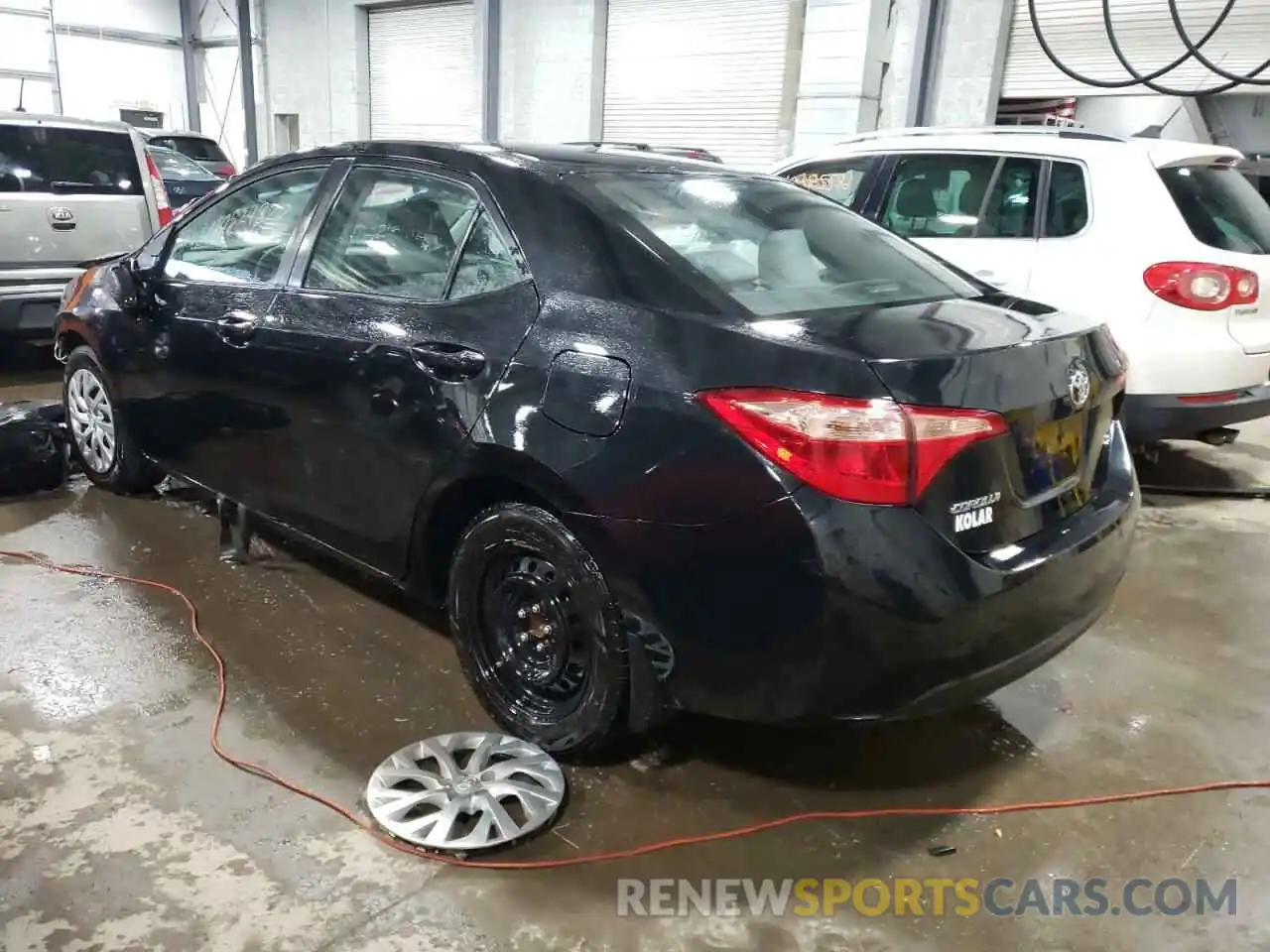 3 Photograph of a damaged car 2T1BURHE9KC228976 TOYOTA COROLLA 2019