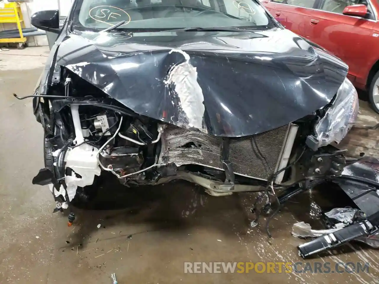 9 Photograph of a damaged car 2T1BURHE9KC228976 TOYOTA COROLLA 2019