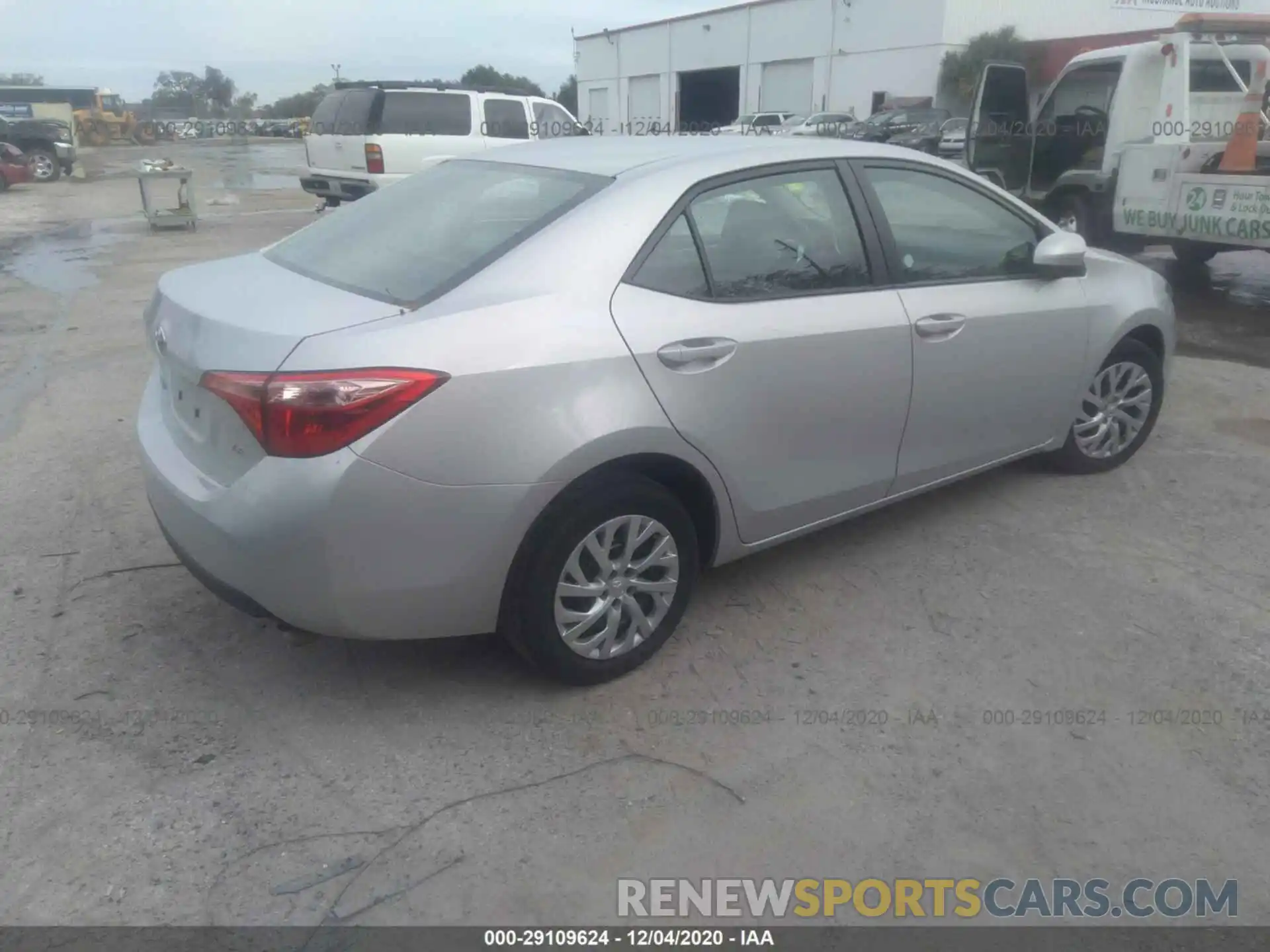 4 Photograph of a damaged car 2T1BURHE9KC229836 TOYOTA COROLLA 2019