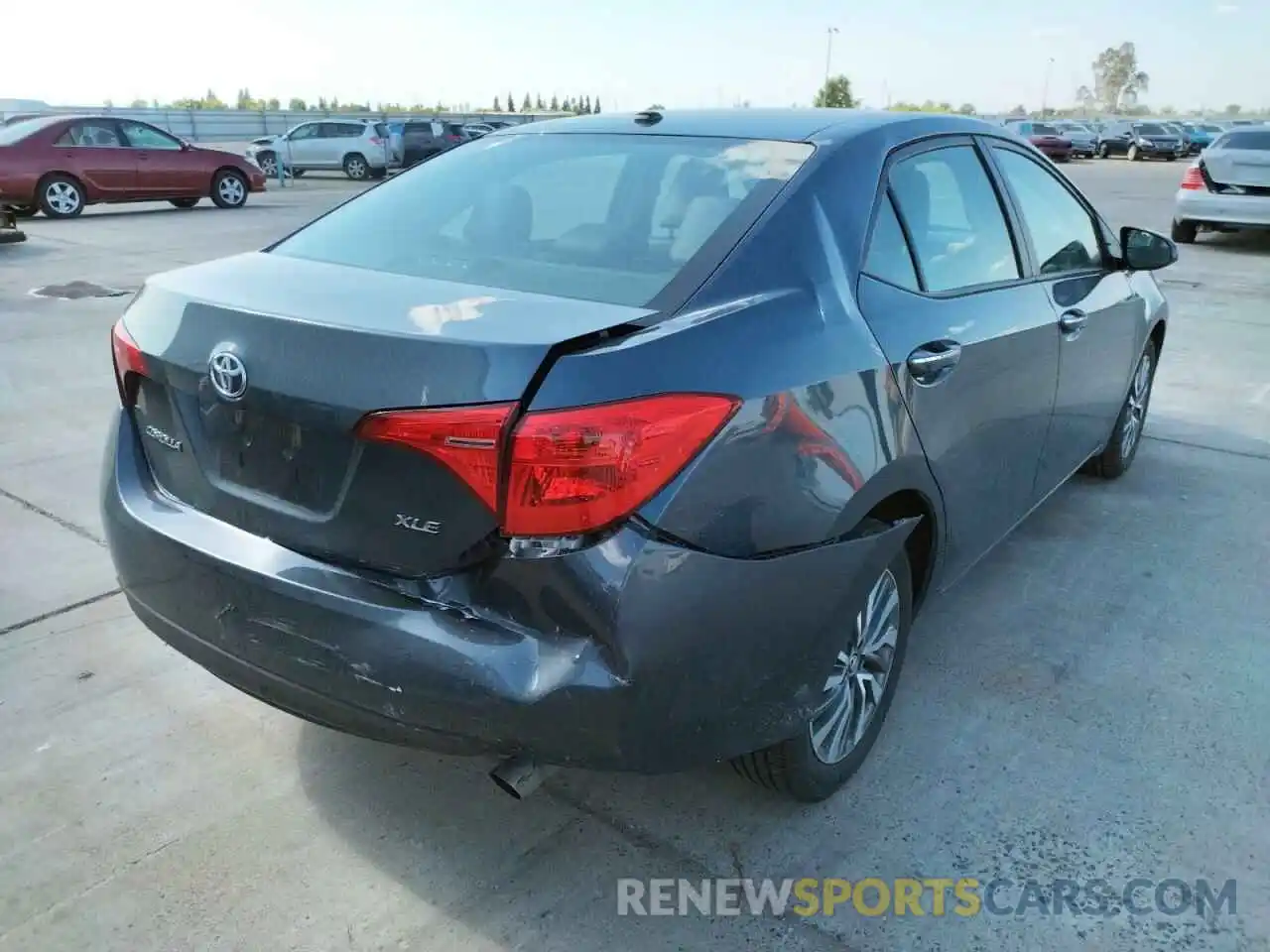 4 Photograph of a damaged car 2T1BURHE9KC229870 TOYOTA COROLLA 2019