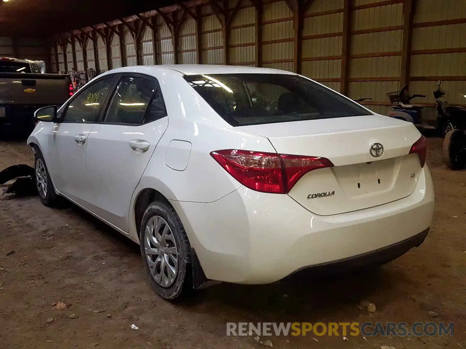 3 Photograph of a damaged car 2T1BURHE9KC230095 TOYOTA COROLLA 2019