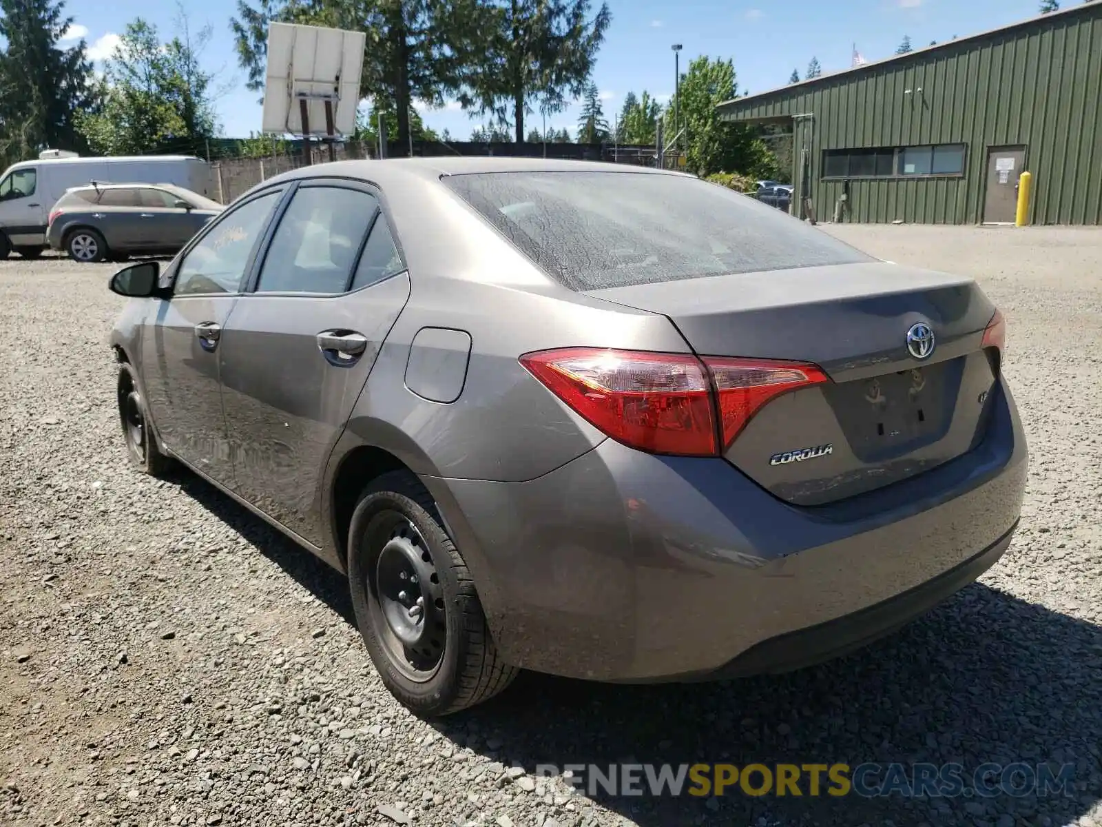 3 Photograph of a damaged car 2T1BURHE9KC230128 TOYOTA COROLLA 2019