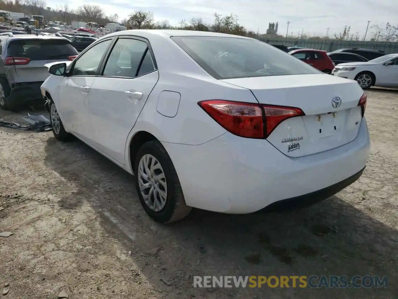 3 Photograph of a damaged car 2T1BURHE9KC231179 TOYOTA COROLLA 2019