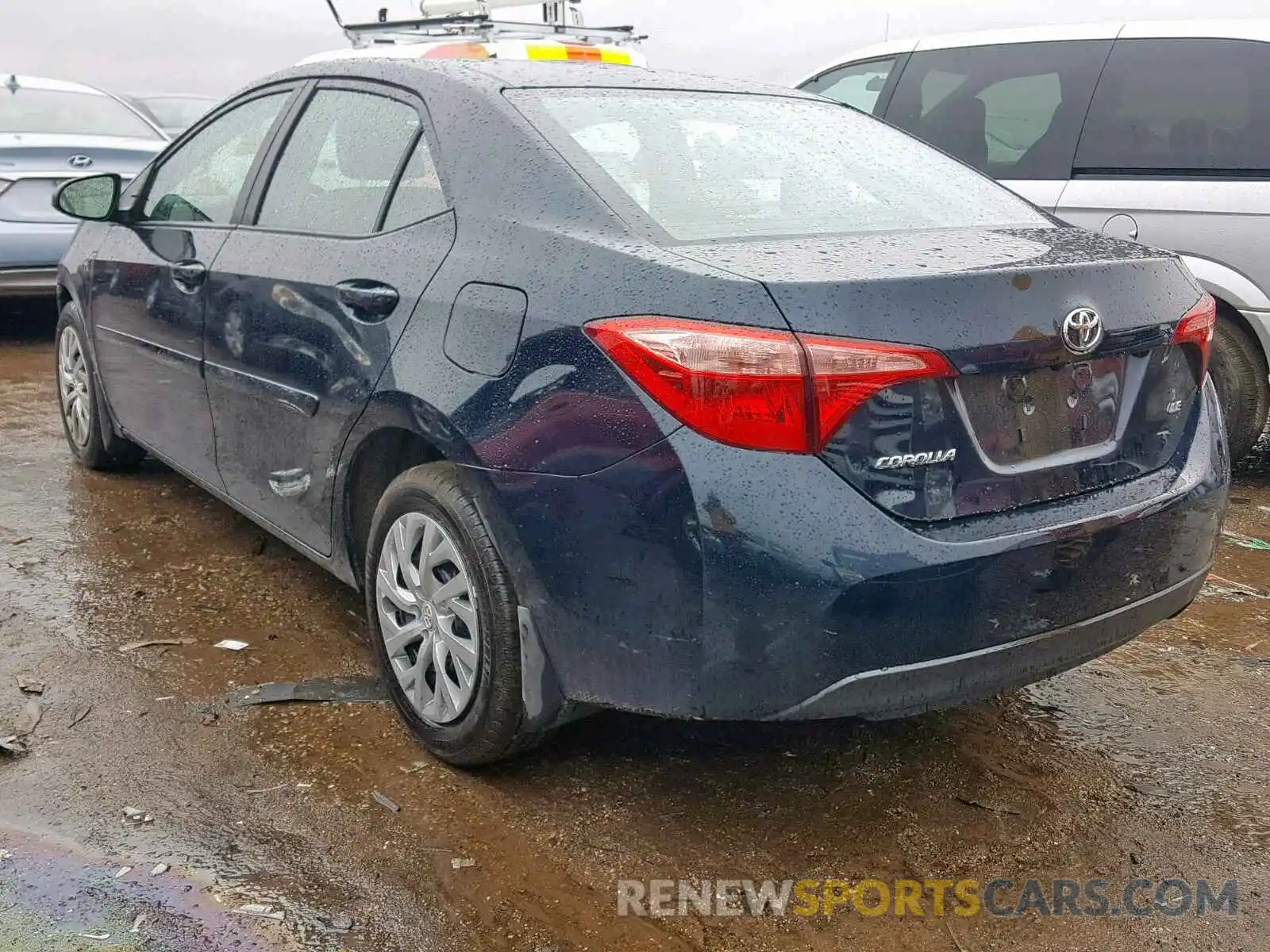 3 Photograph of a damaged car 2T1BURHE9KC231537 TOYOTA COROLLA 2019